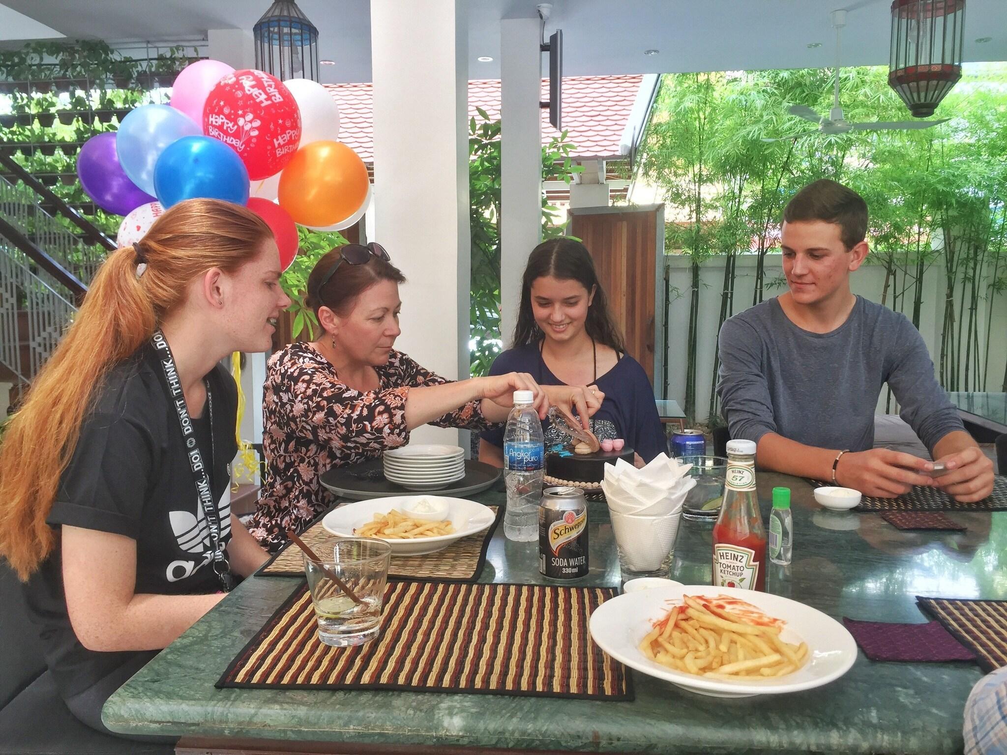 House Boutique by null