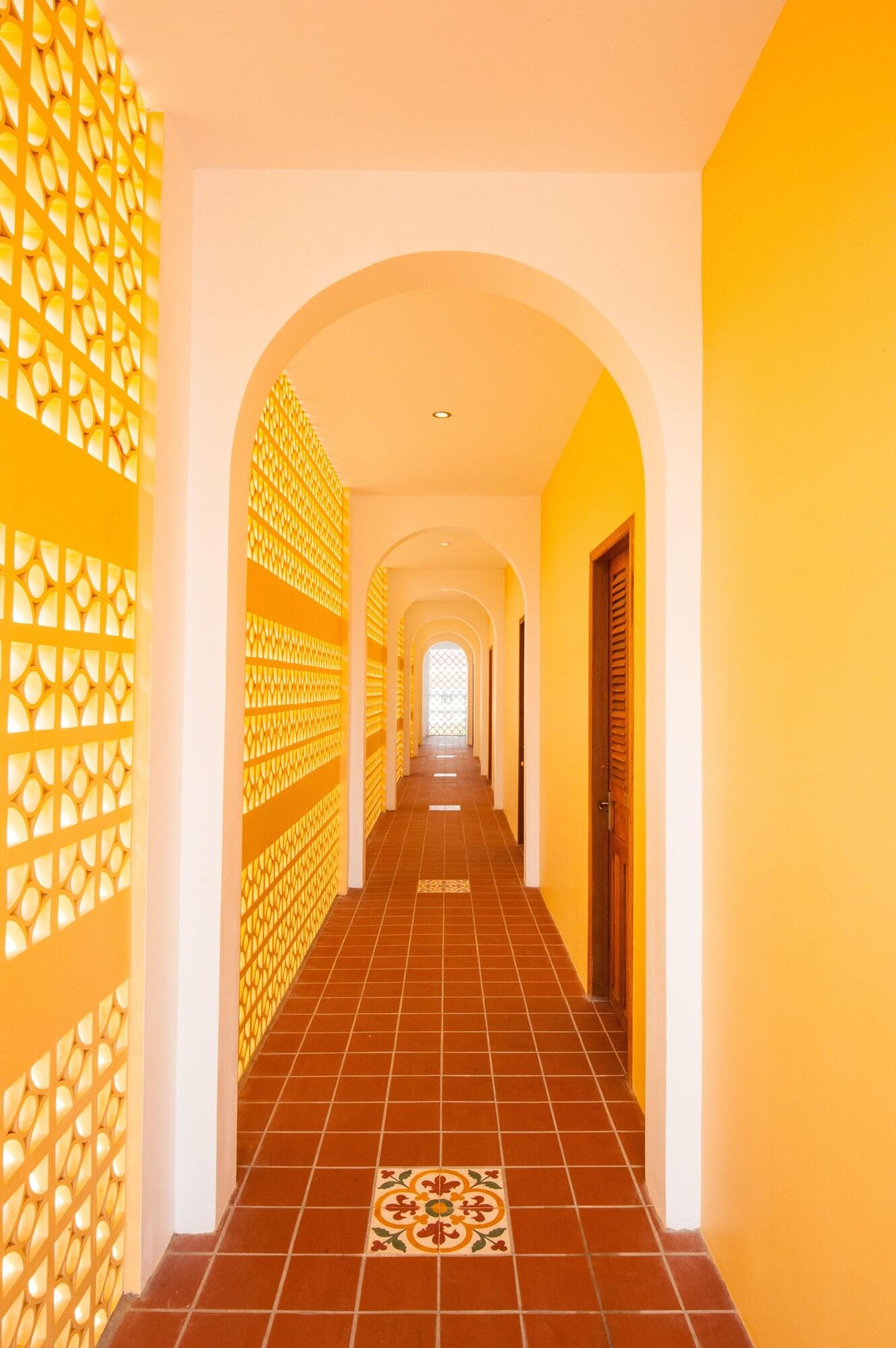 House Boutique by null