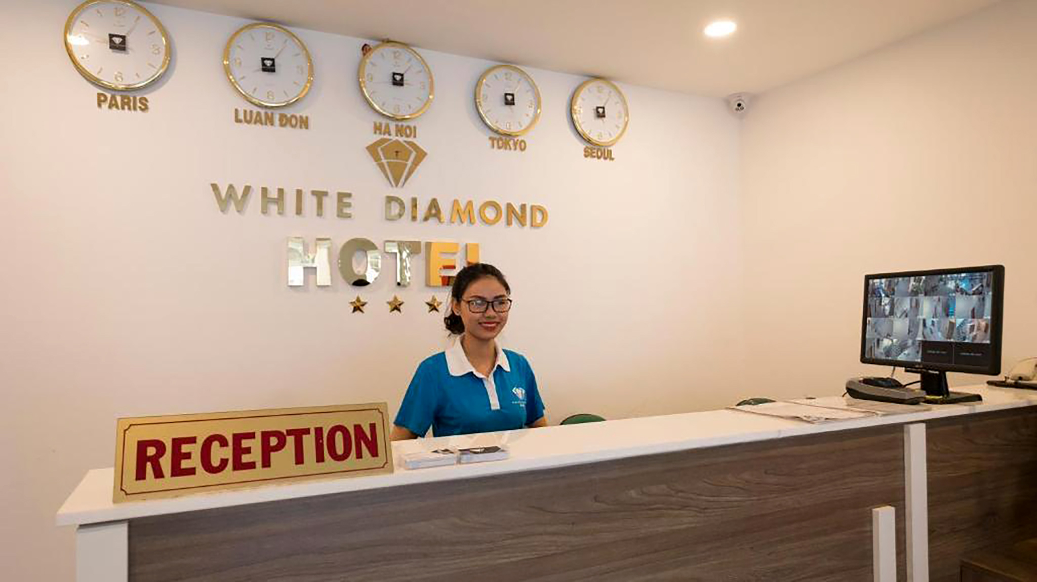 White diamond hotel