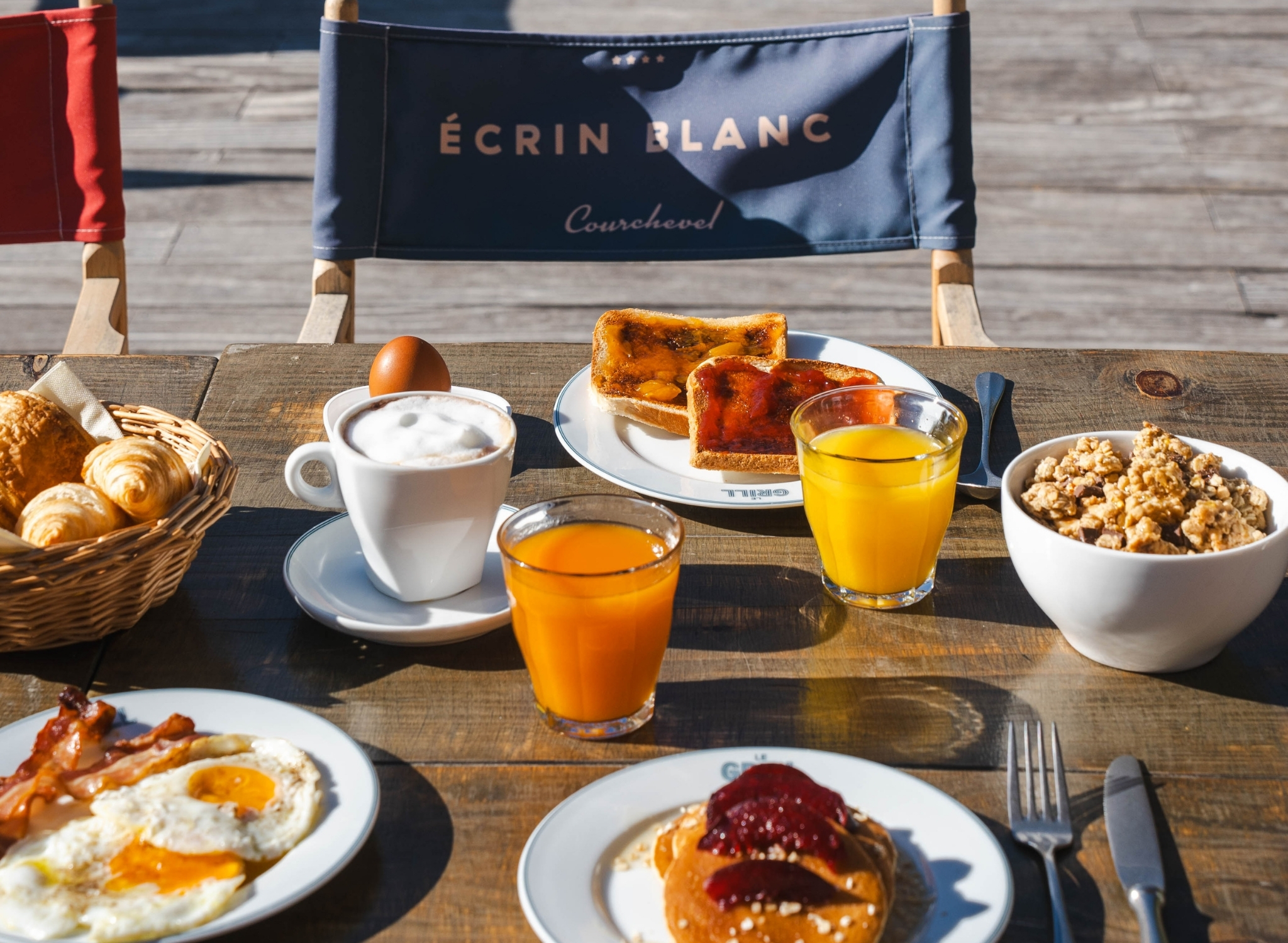 Ecrin Blanc Resort Courchevel by null