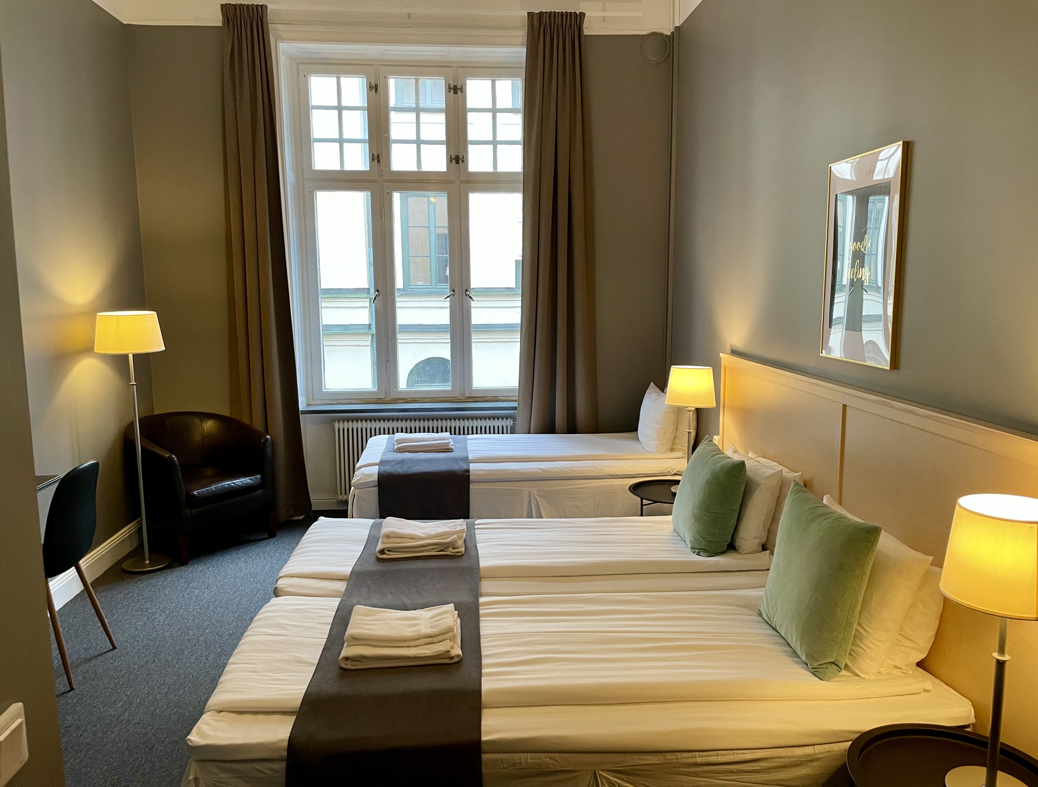 Unique Hotel by null