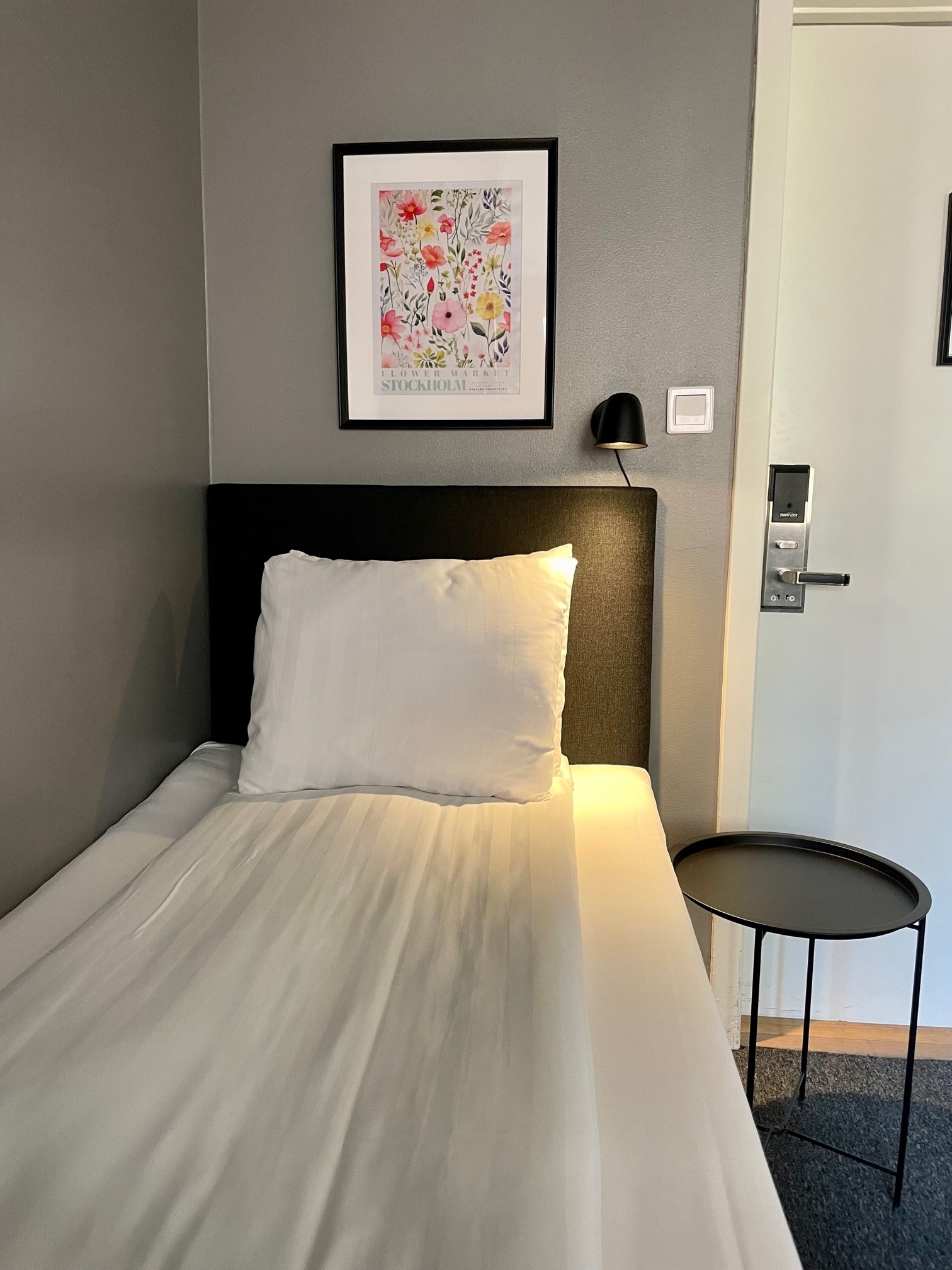 Unique Hotel by null