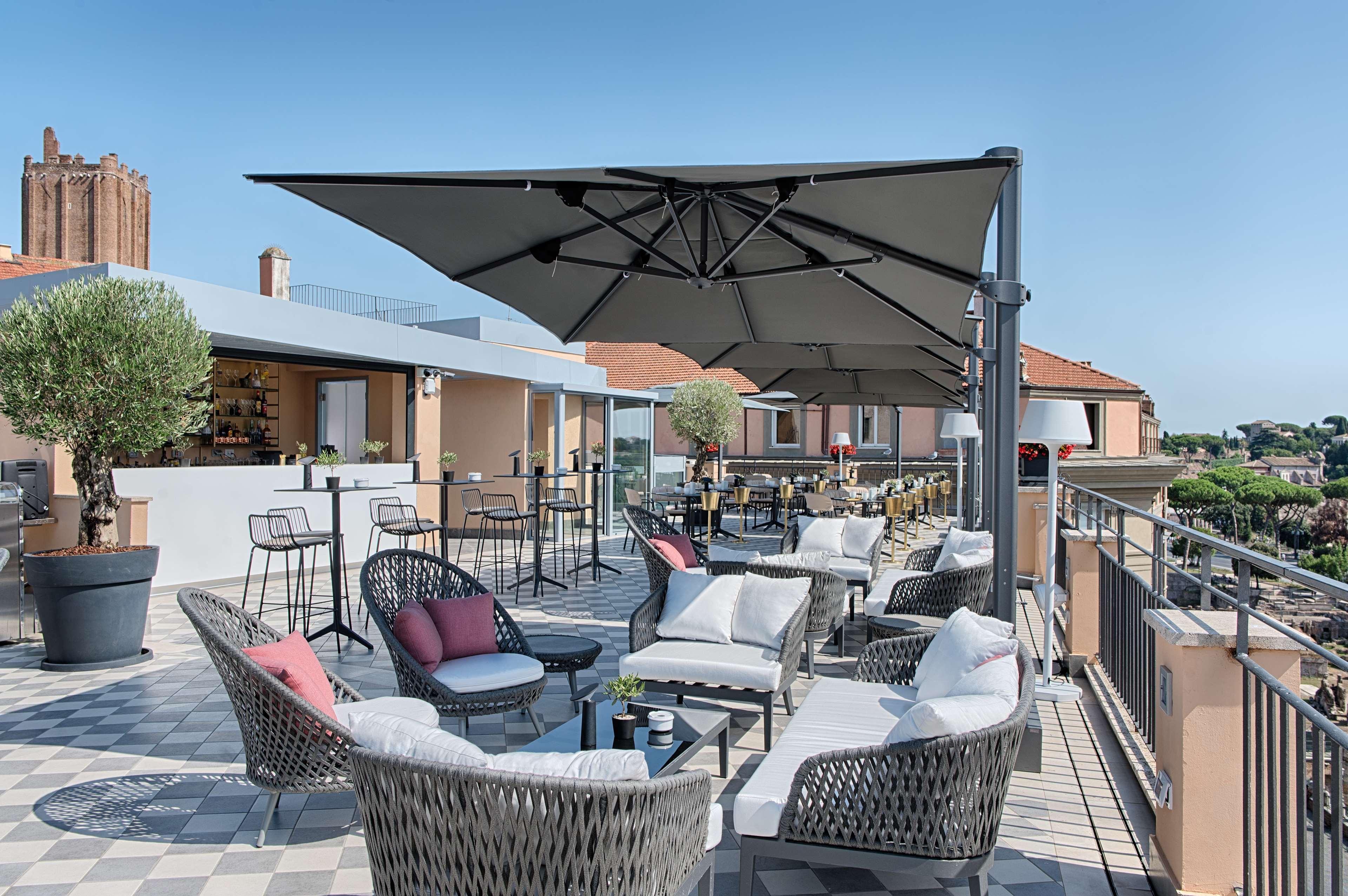 Hotel NH Collection Roma Fori Imperiali by null