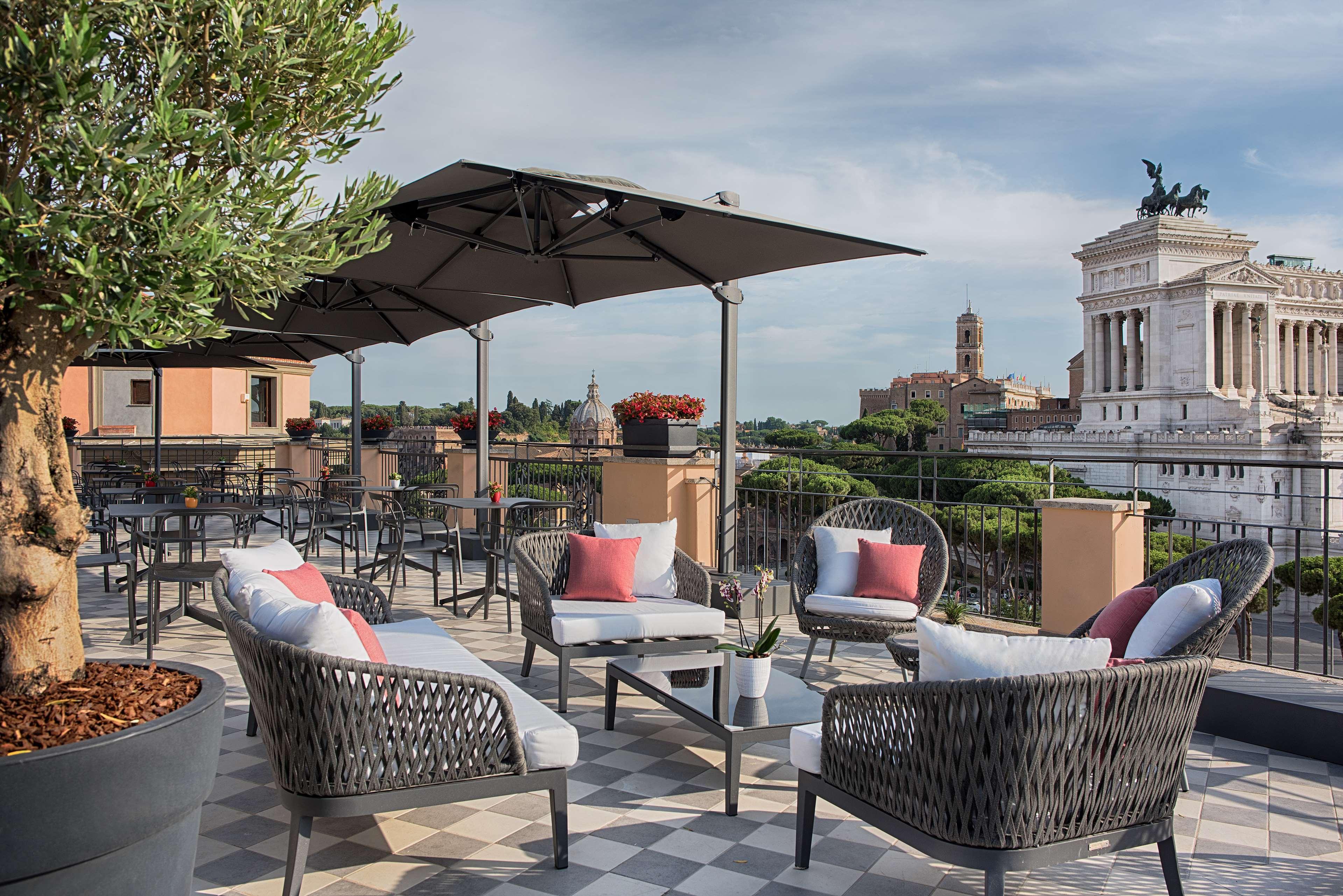 Hotel NH Collection Roma Fori Imperiali by null