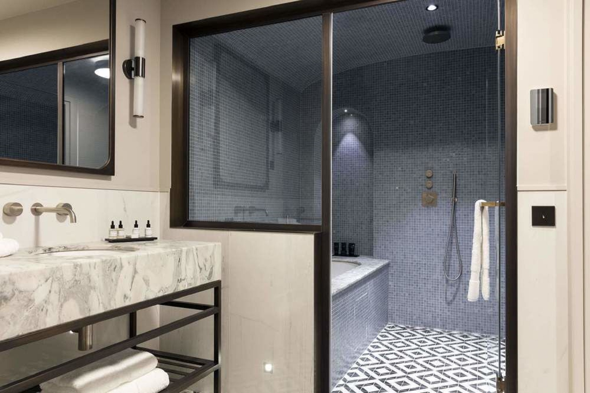 Les Jardins du Faubourg Hotel & Spa Shiseido by null