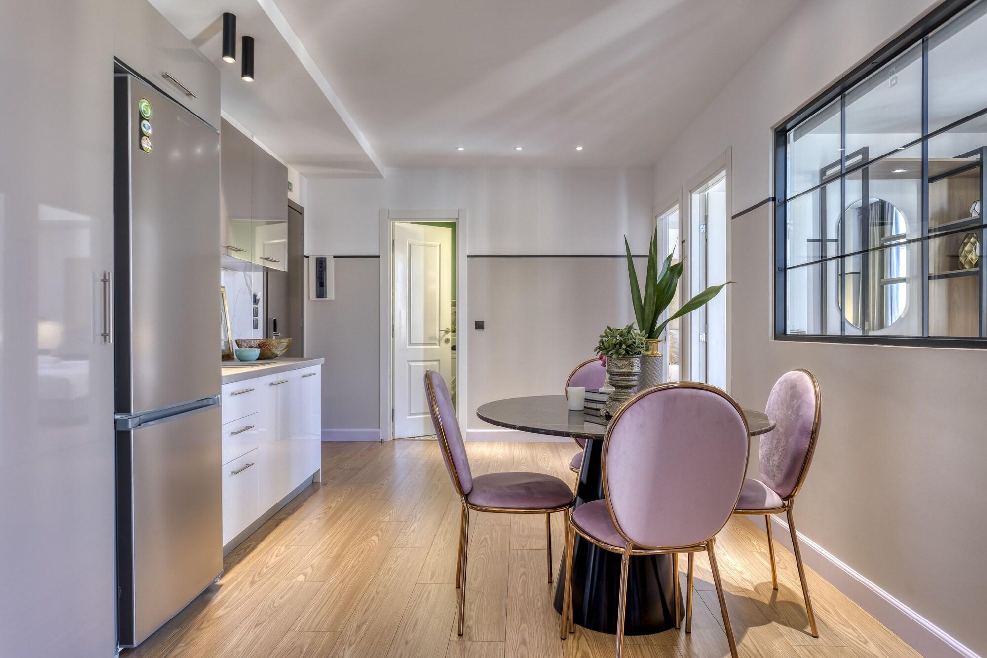 The Pinnacle Athens by null