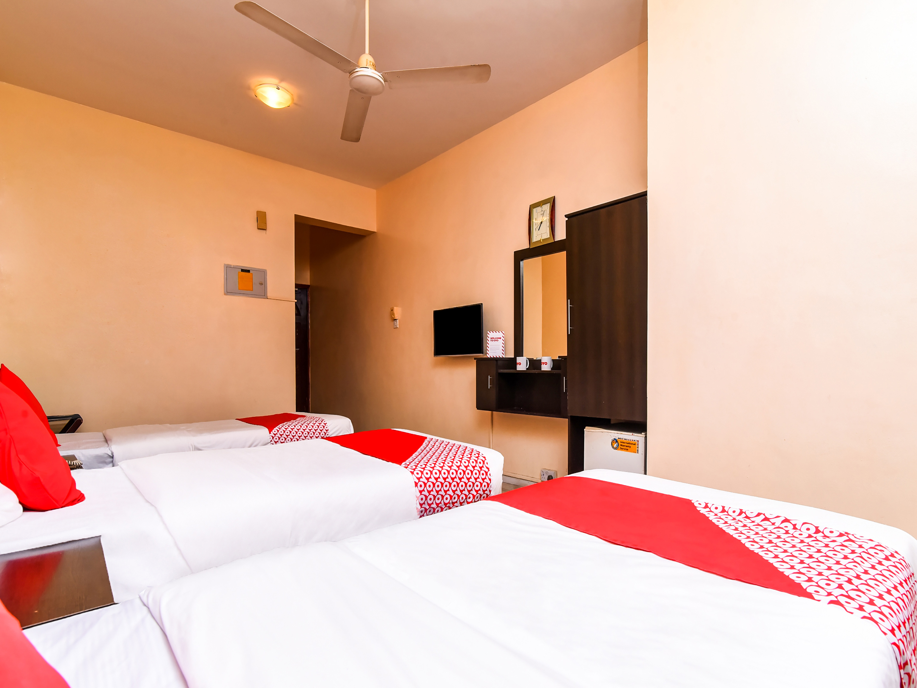 hotel-img
