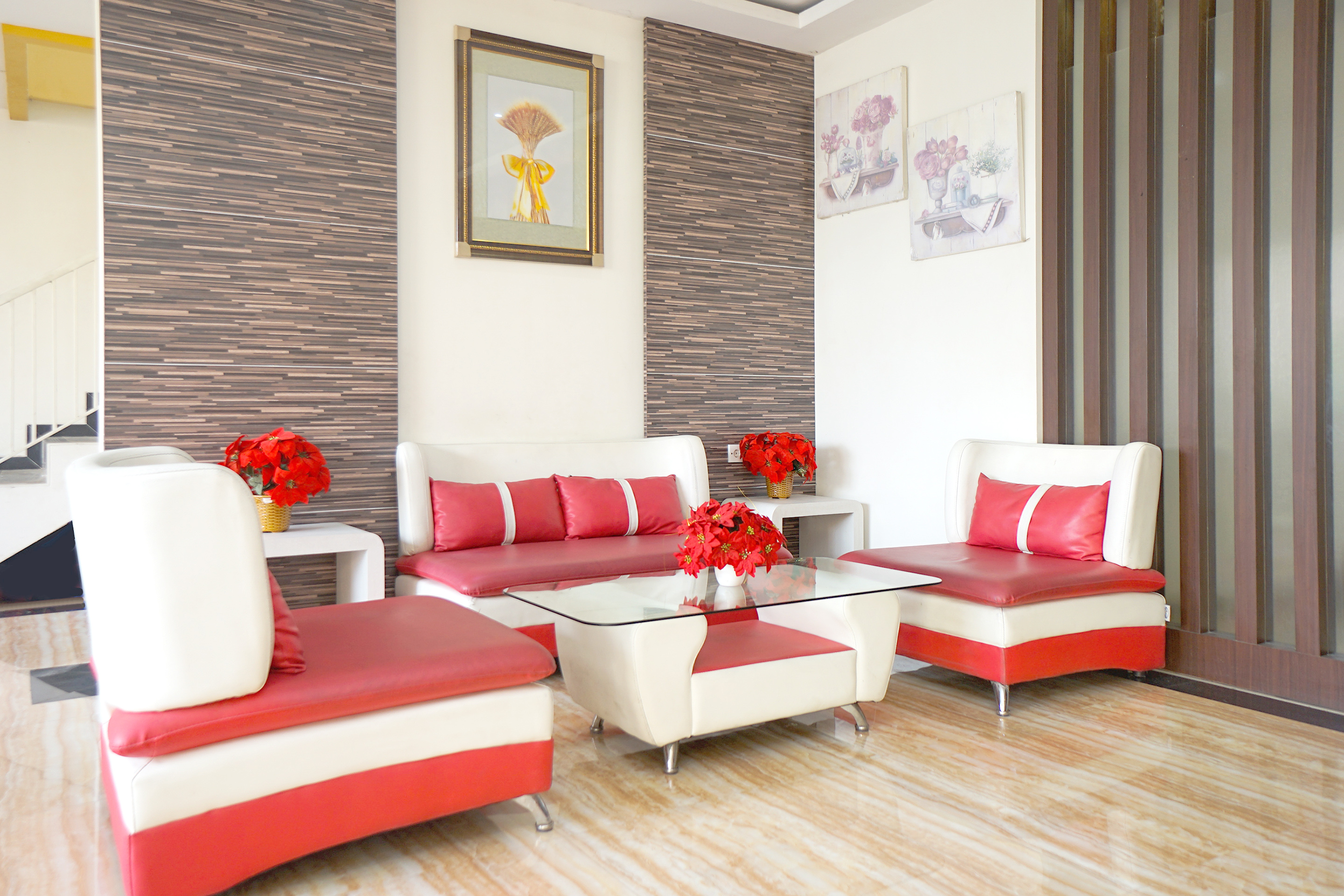 Hotel O Siwalankerto Near Surabaya Carnival
