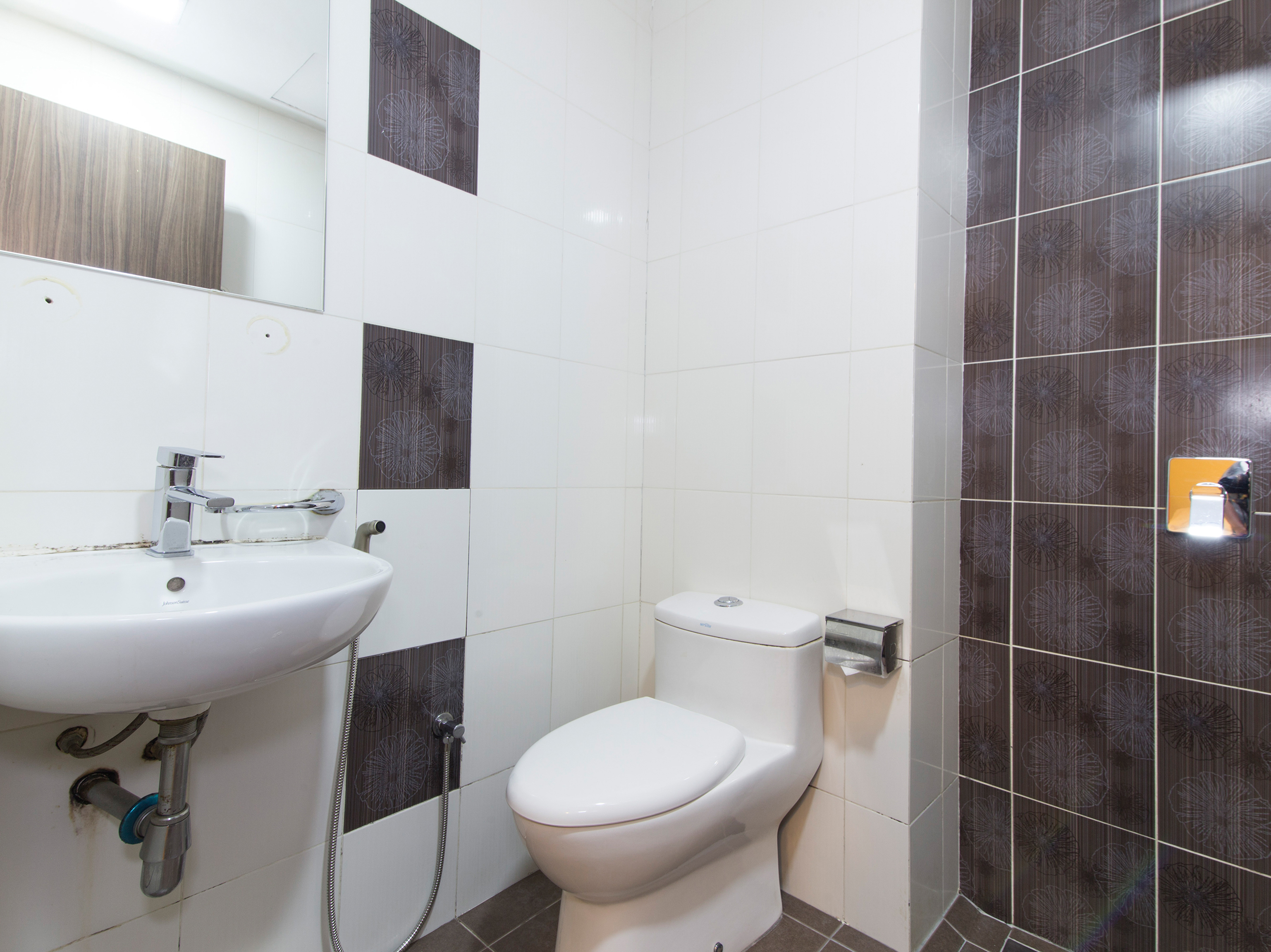 OYO 431 Hotel De Grand Orchard