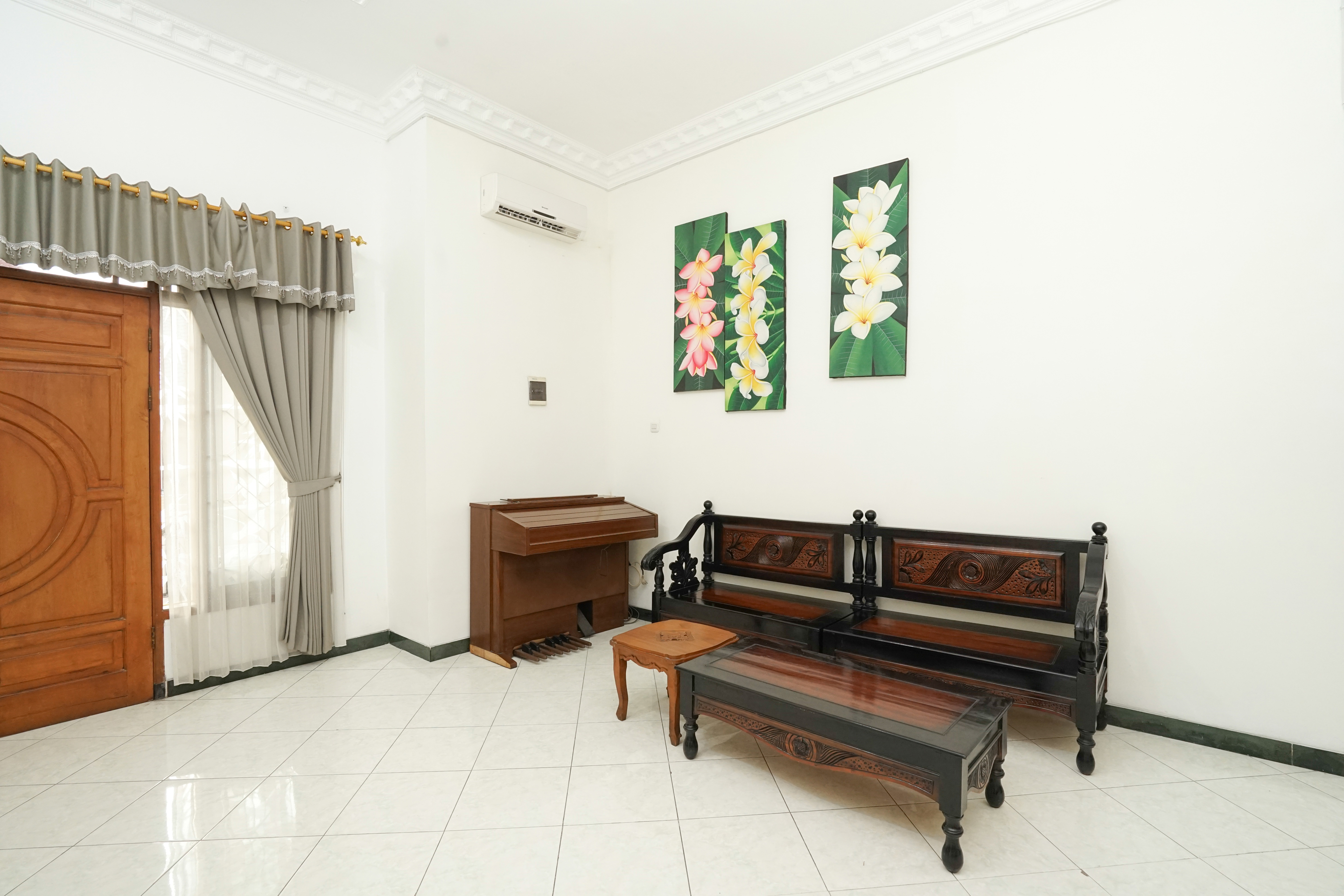 OYO 631 Tjahaja Baroe Residence Syariah