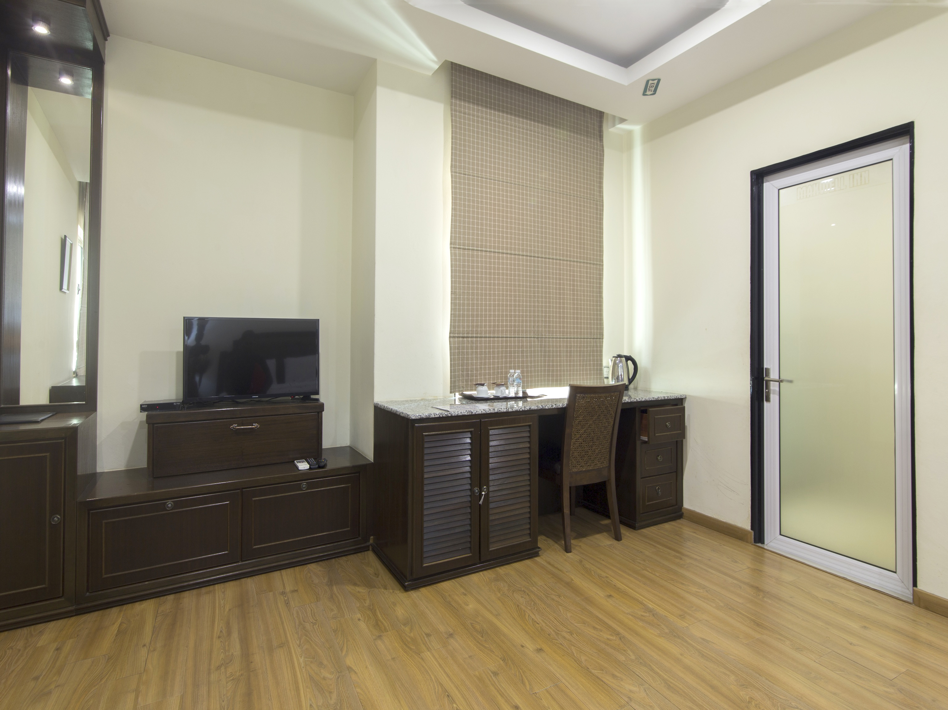 Maxwell Inn Boutique Hotel