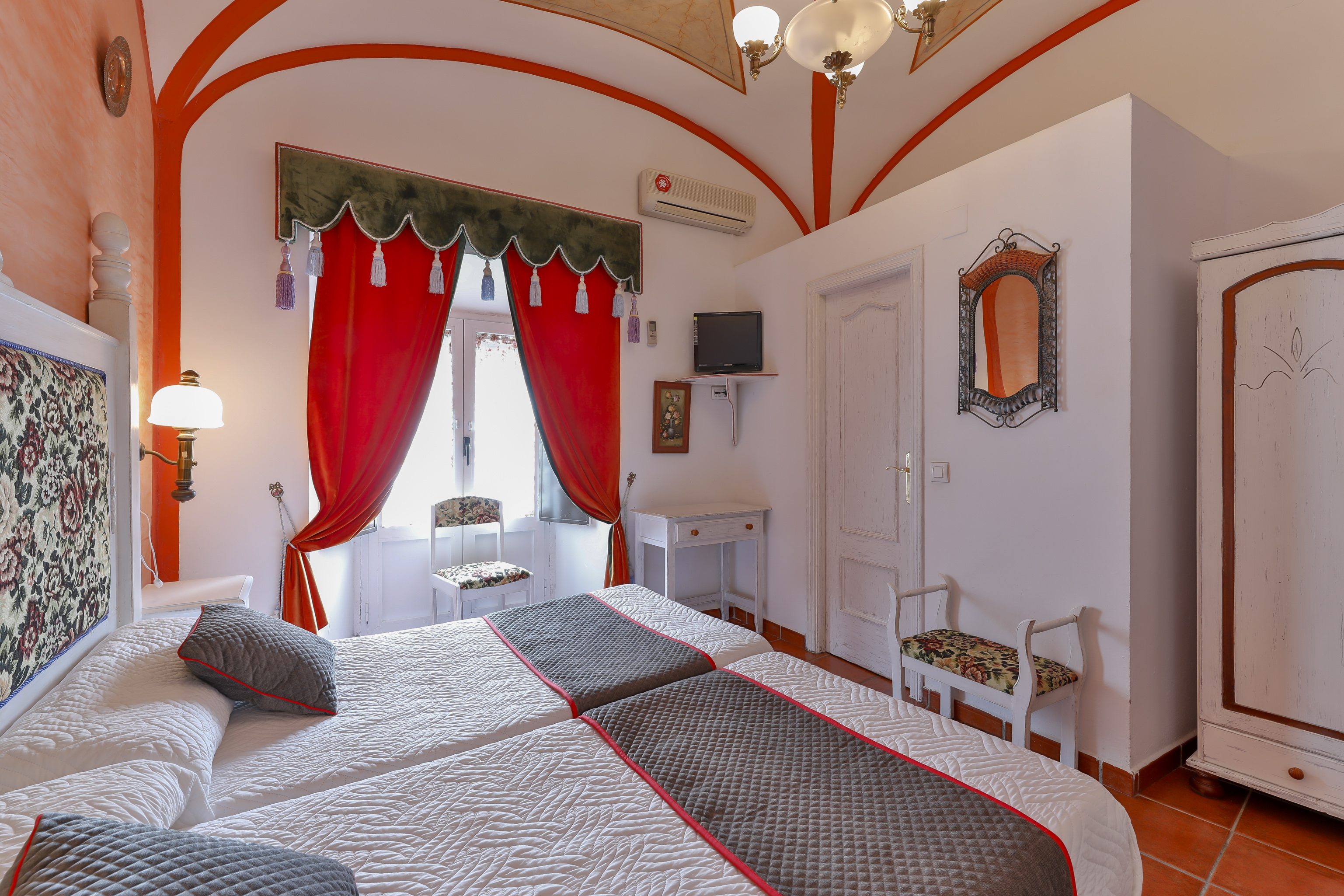 Hotel Las Palmeras by Vivere Stays by null