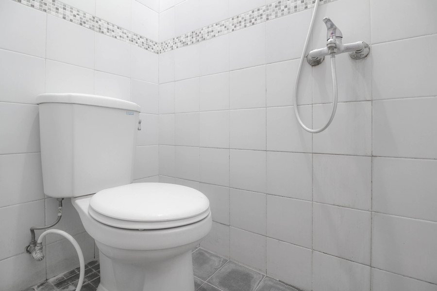 RedDoorz Plus near Hartono Mall