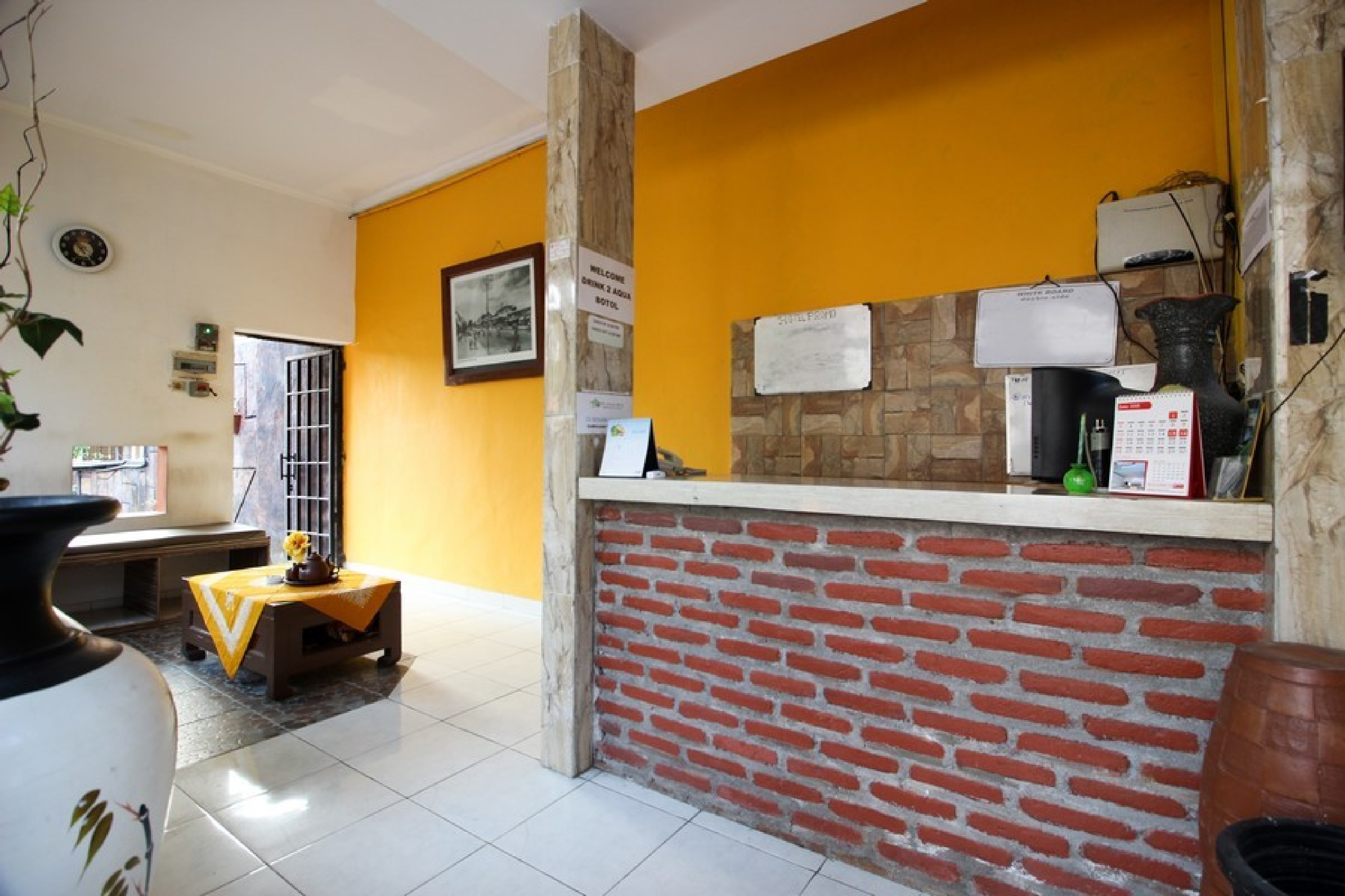 RedDoorz Plus @ Jalan Damai 2