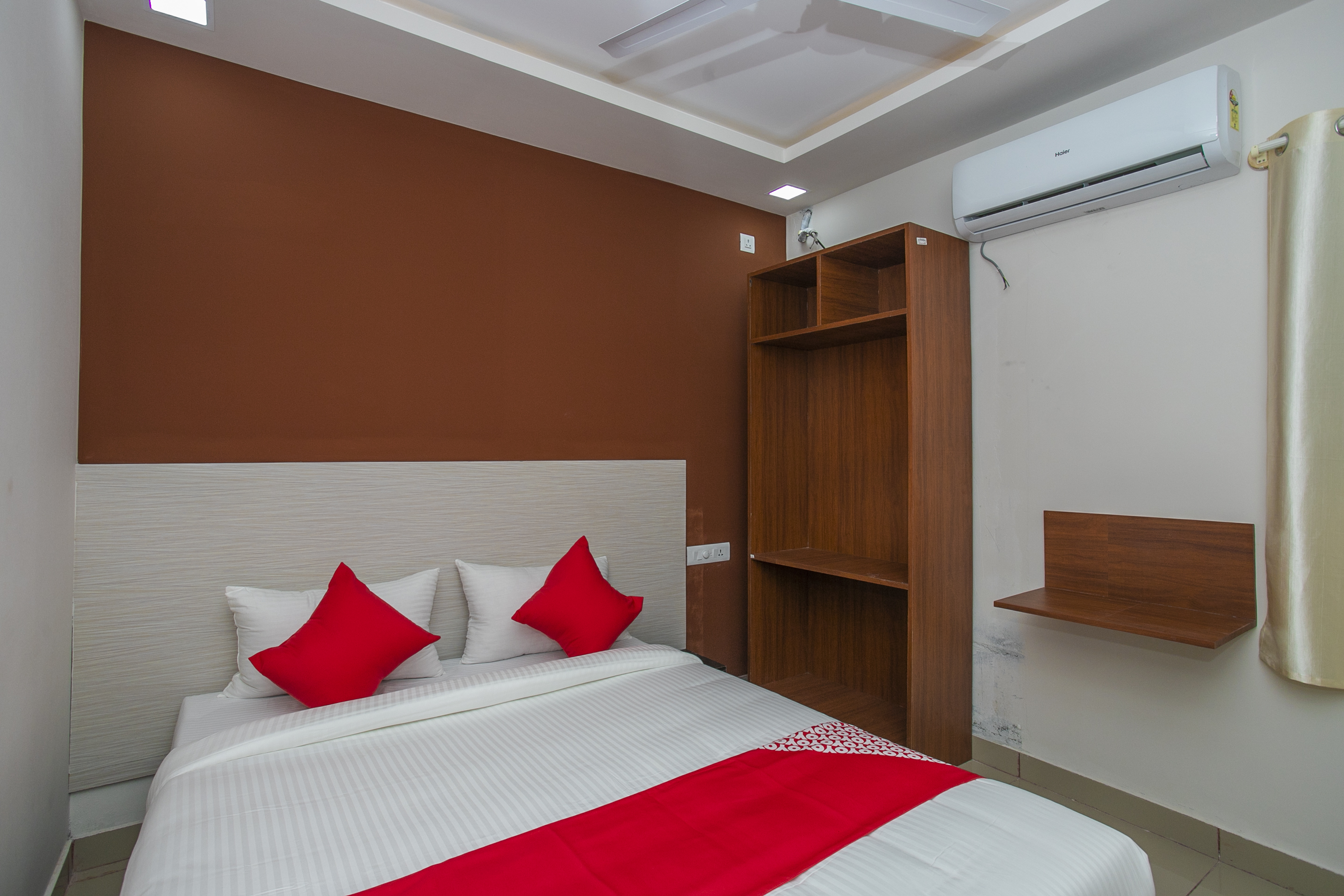 OYO Flagship 14397 Varcity Phi Pavilion