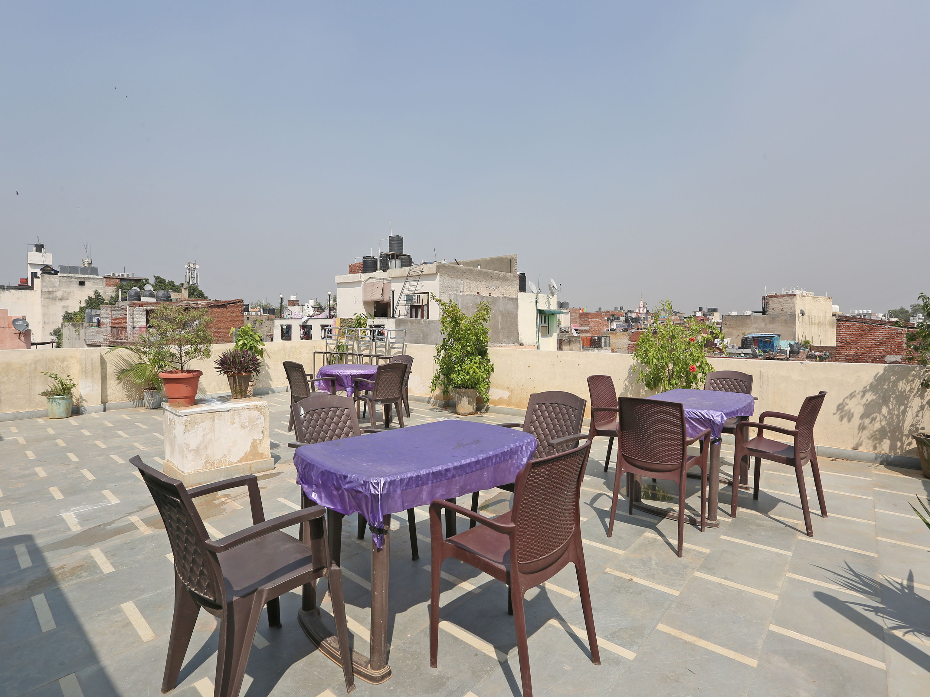 OYO 9726 Hotel Aura Palace Deluxe