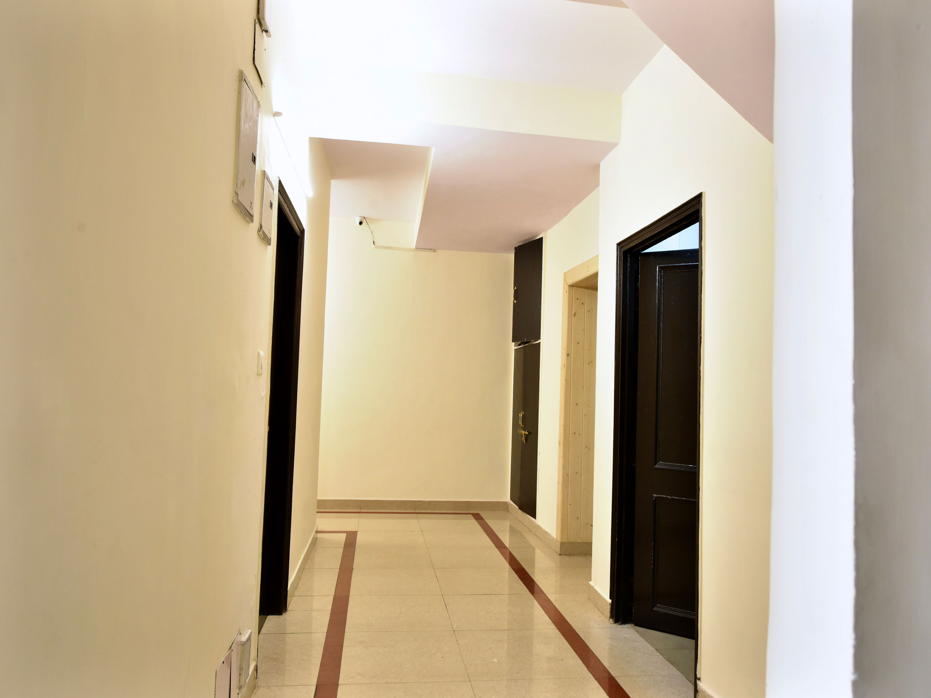 Flagship 8421 Hotel Seven Hills 