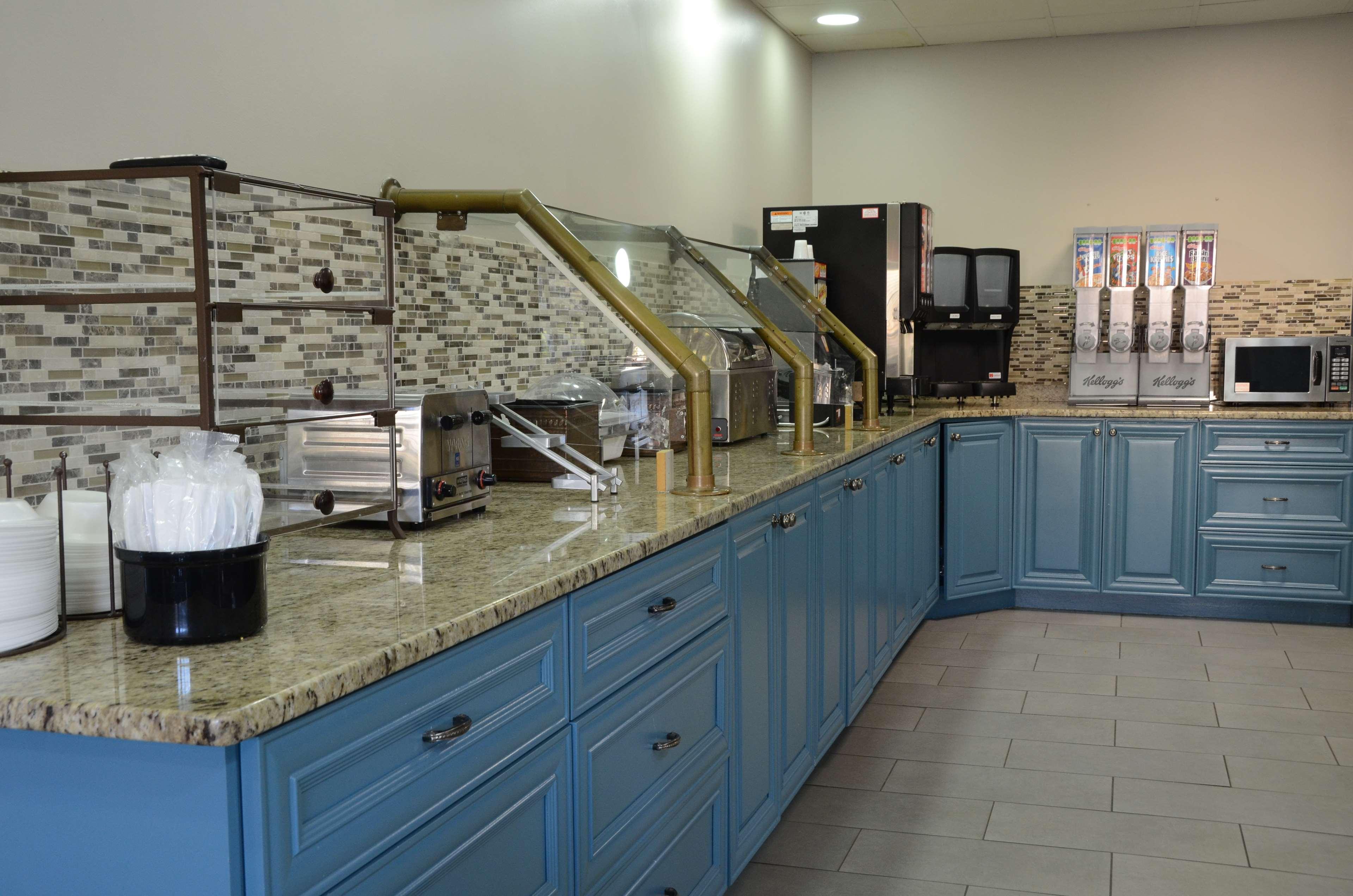 Country Inn & Suites By Radisson, Buford Mall