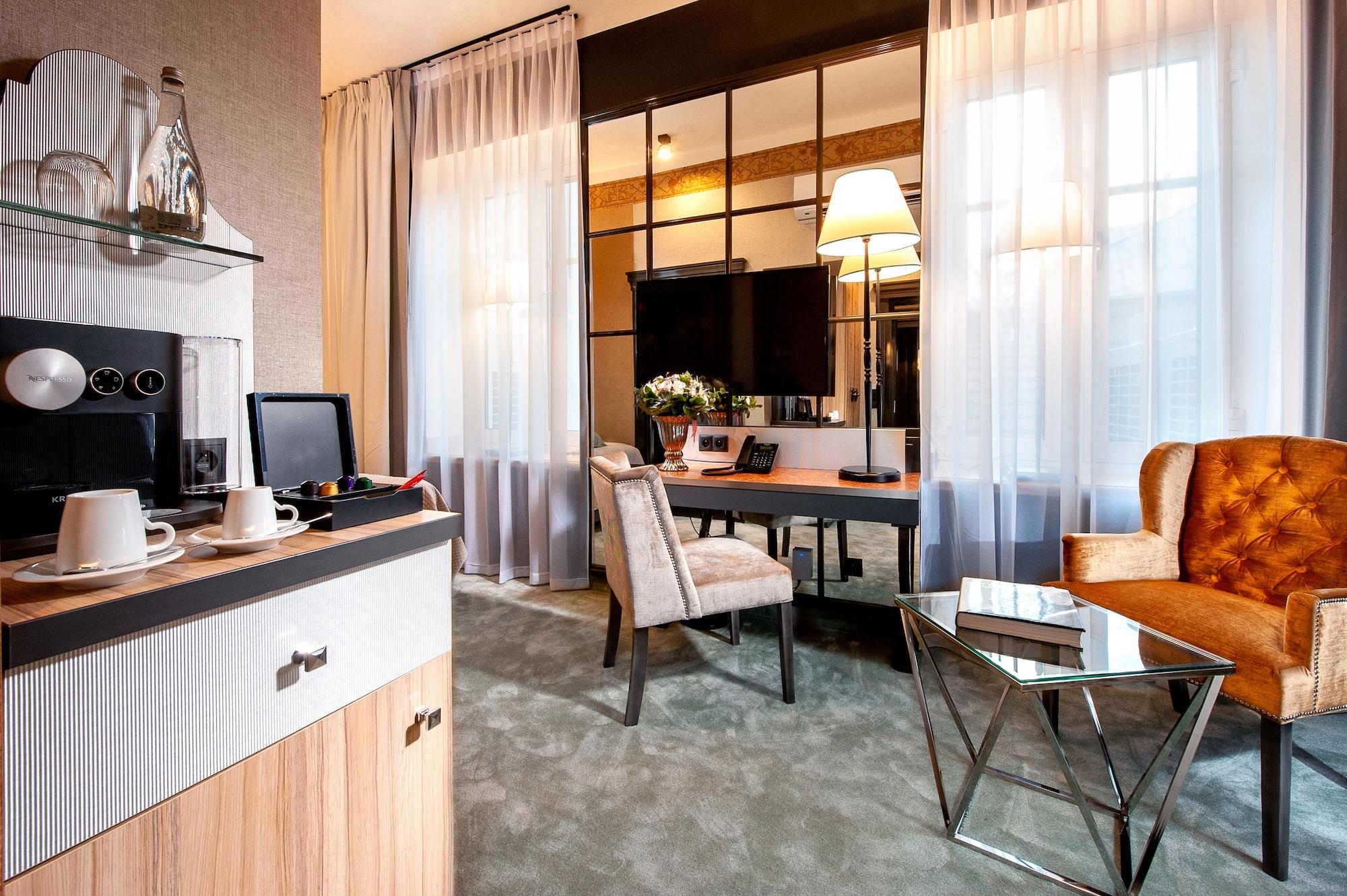 BALTHAZAR DESIGN HOTEL by null