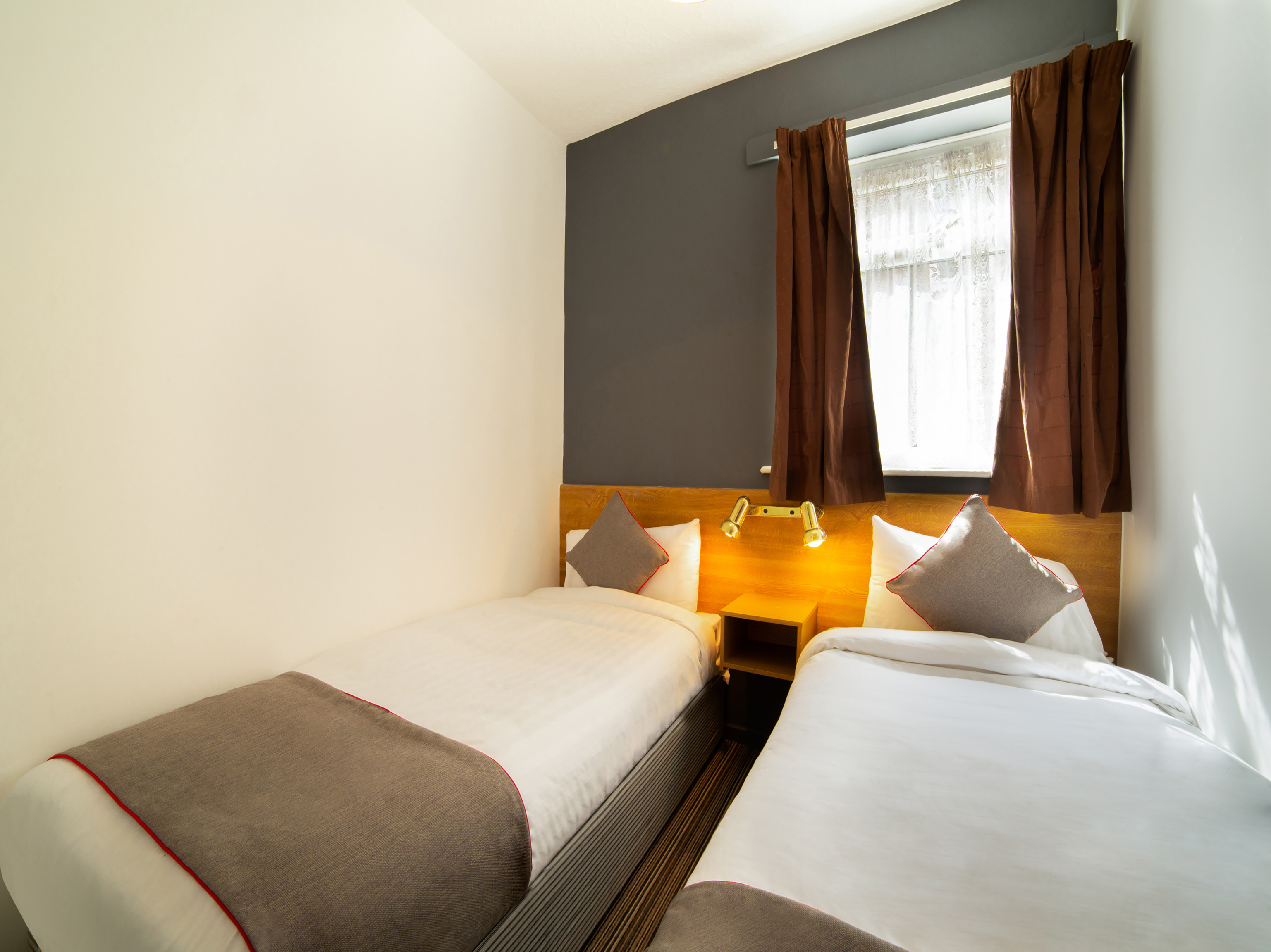 OYO Alumhurst Hotel