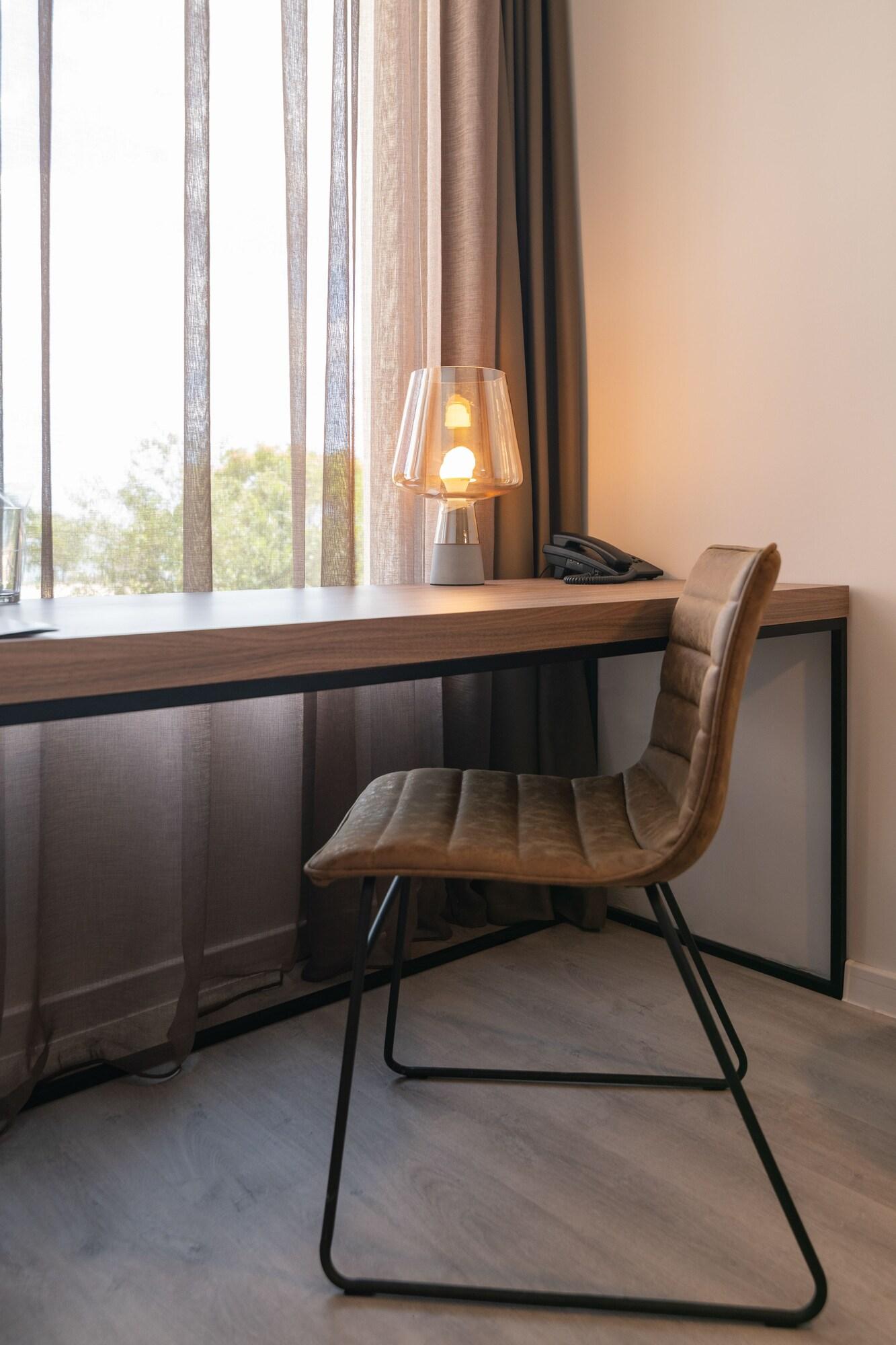 Primorski Hotel - photo