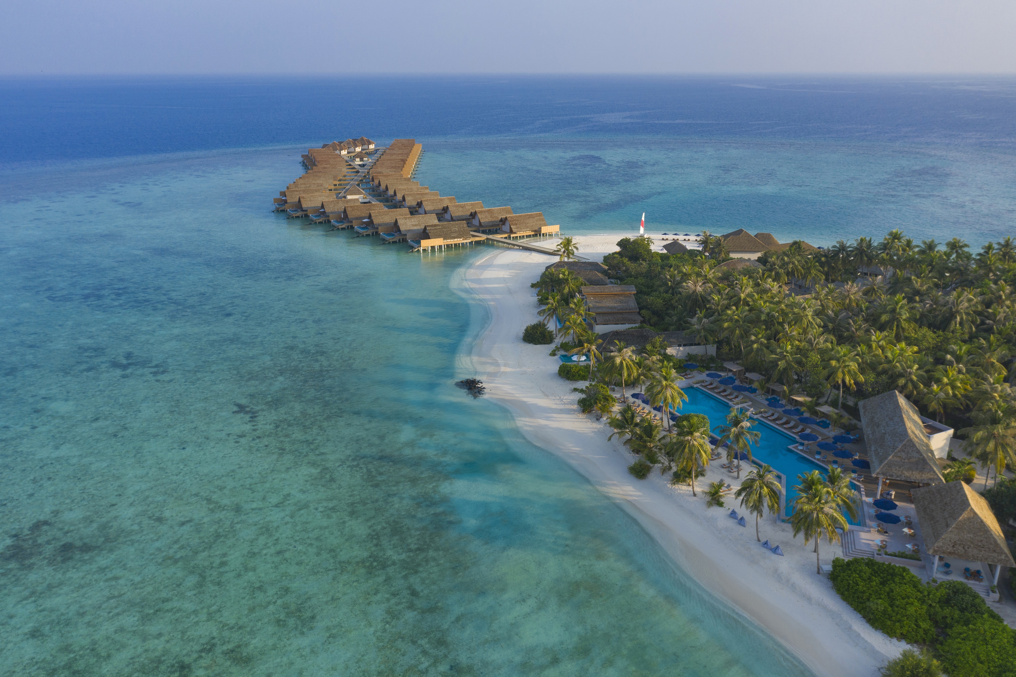 Faarufushi Resort island photo #8