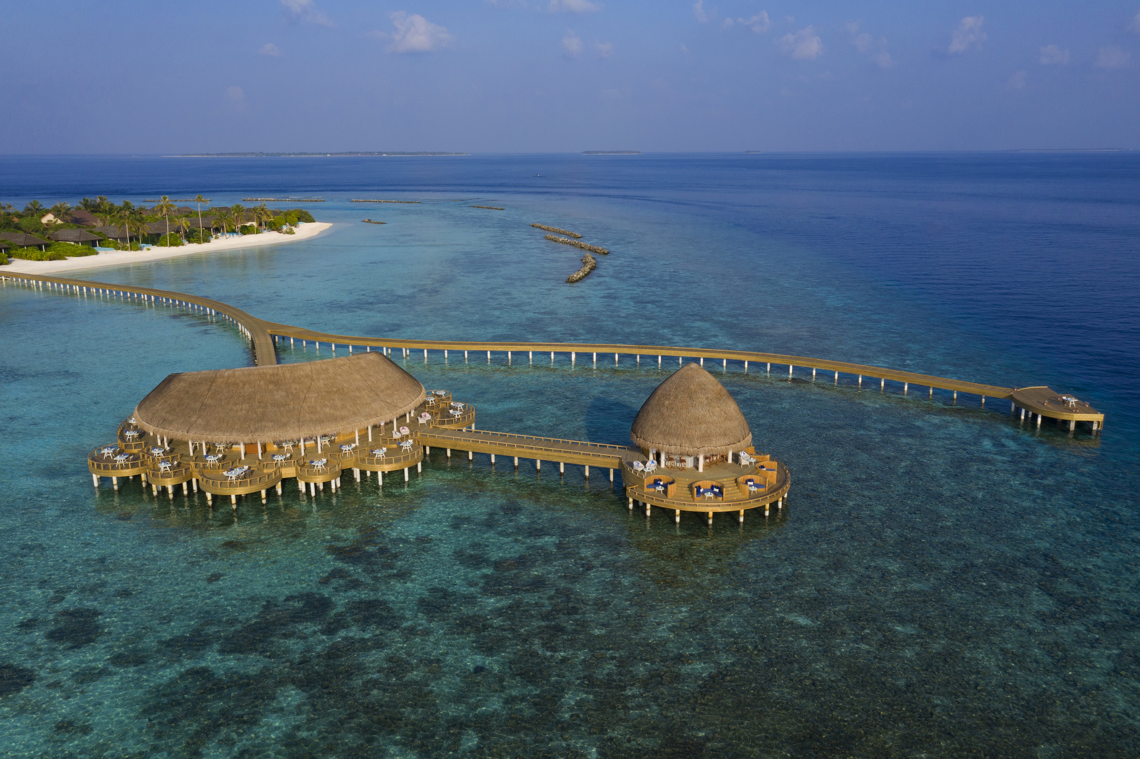 Φωτογραφία του Faarufushi Resort island με επίπεδο καθαριότητας πολύ καθαρό