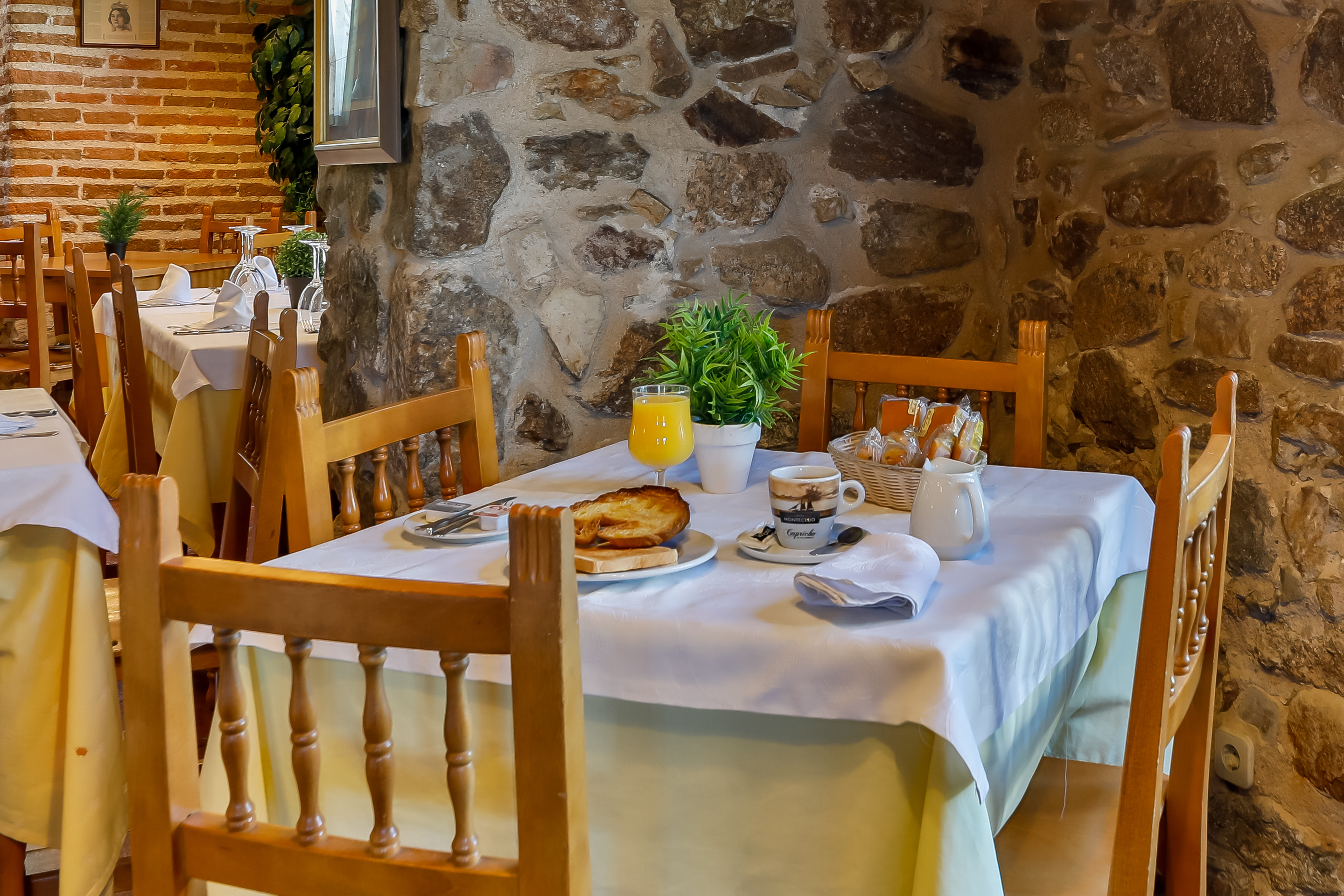 OYO Hostal La Chata