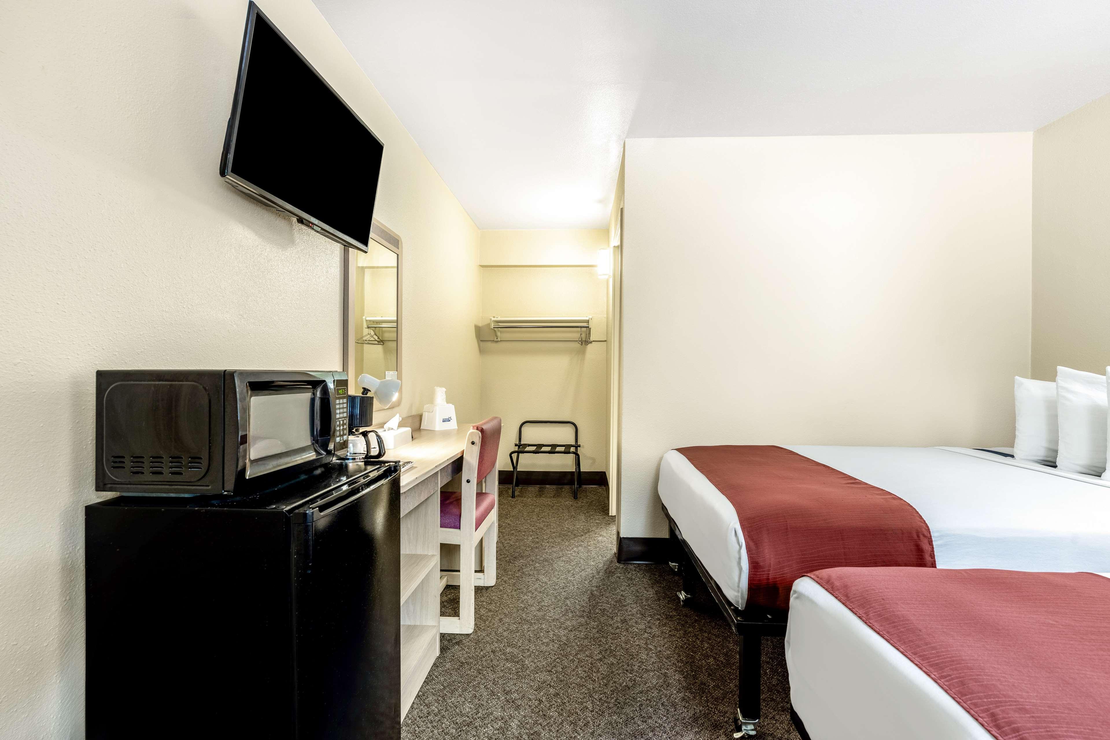 Americas Best Value Inn Lake City