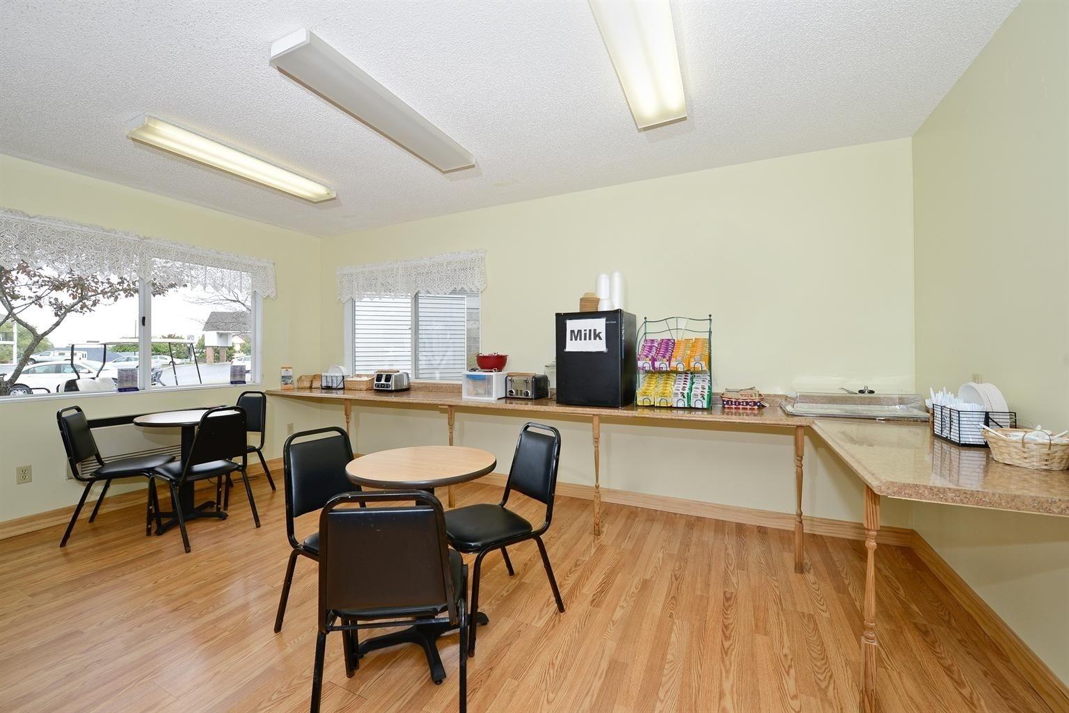 Americas Best Value Inn- St. Ignace