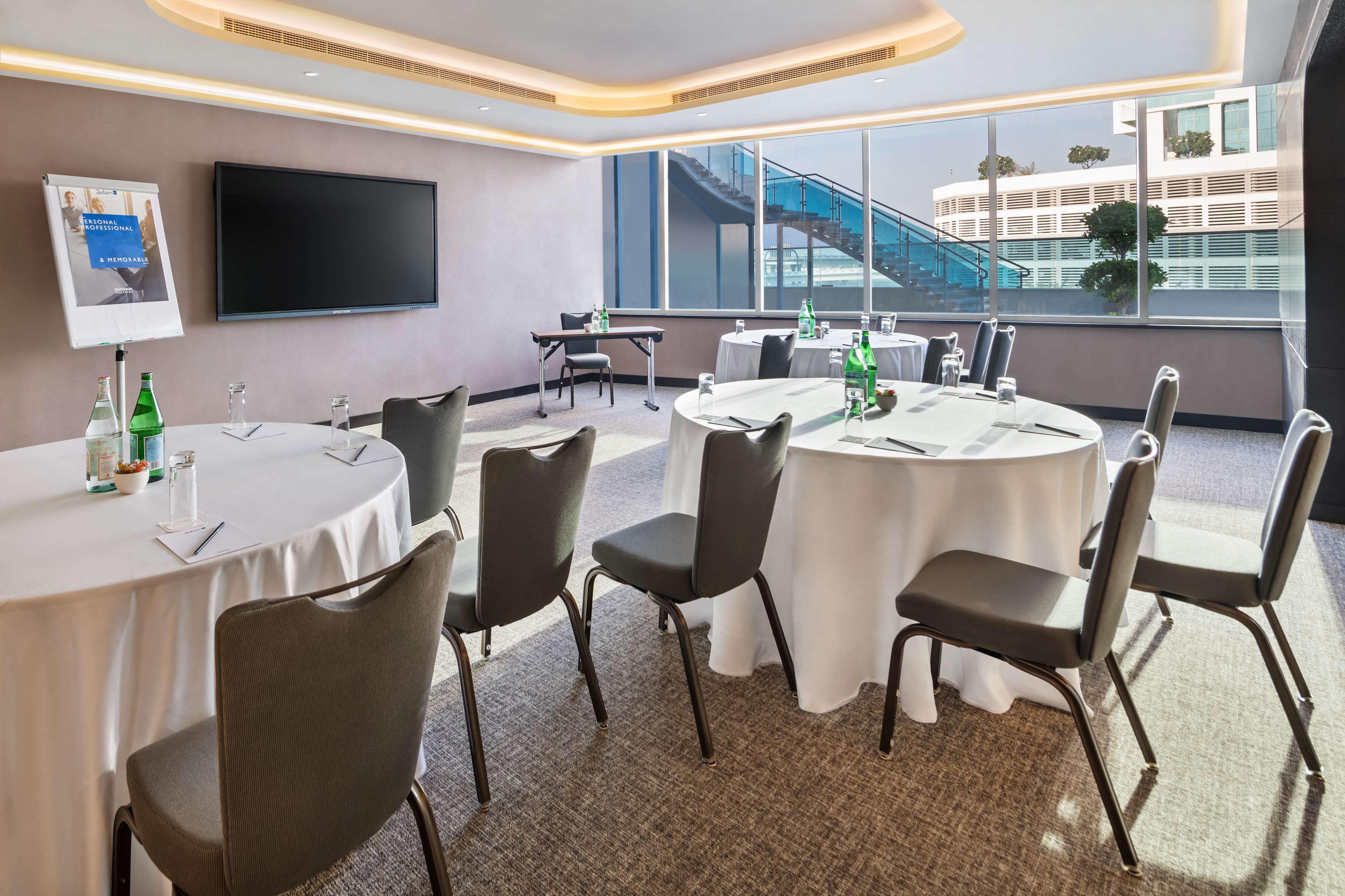 Radisson Blu Hotel, Dubai Canal View - nuotrauka