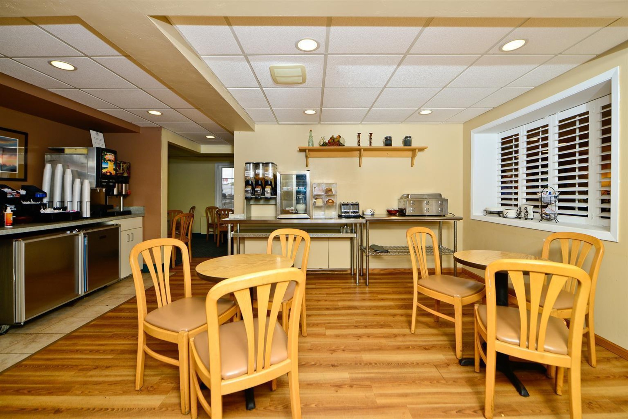 Americas Best Value Inn And Suites St. Cloud