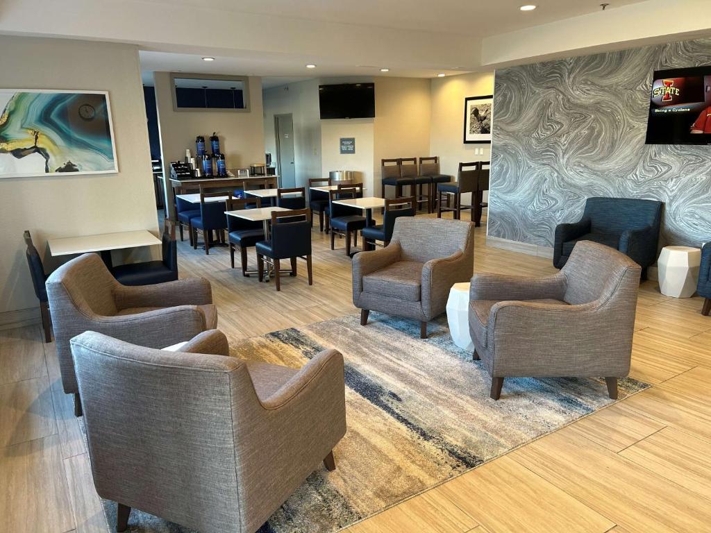 Best Western Ottumwa Inn & Suites