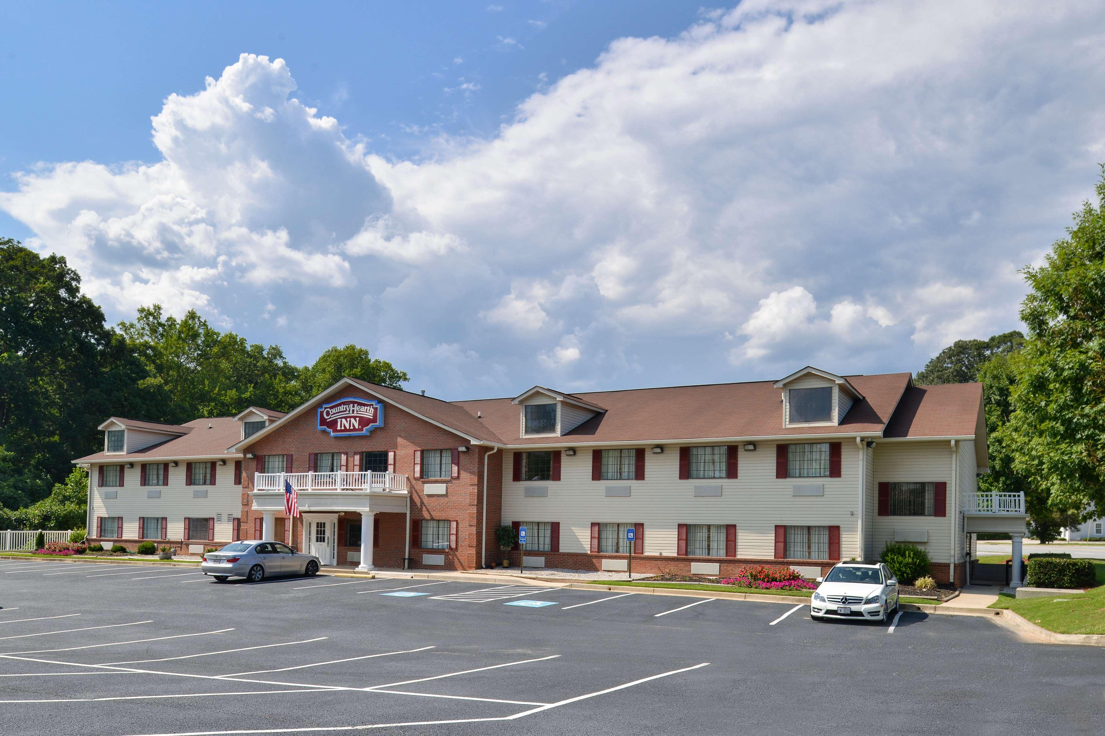 Country Hearth Inn Suites Toccoa