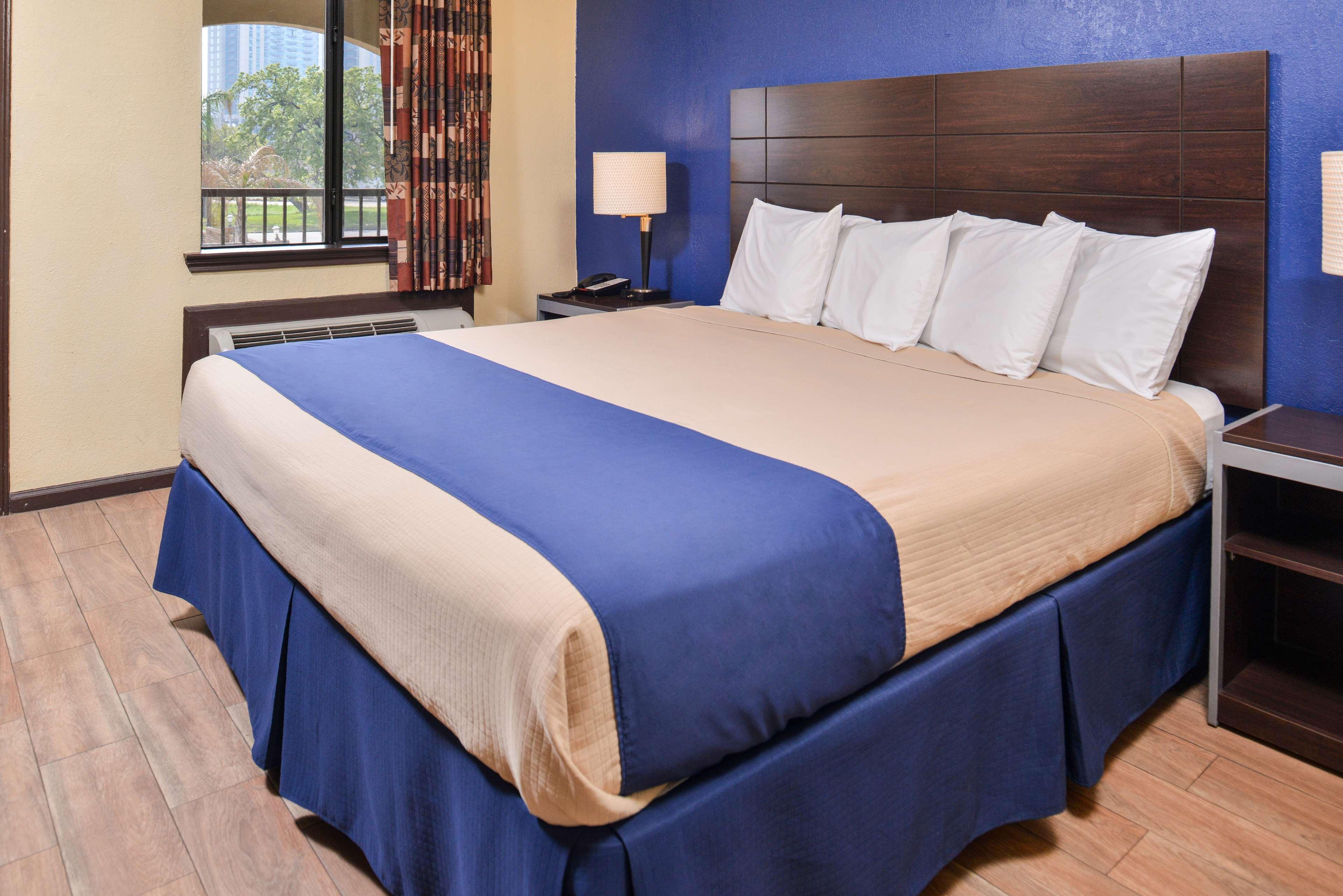 Americas Best Value Inn Medical Center Downtown
