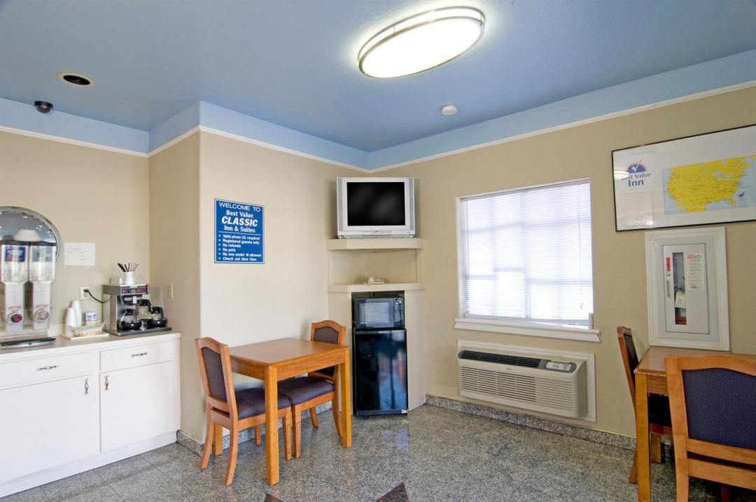 Americas Best Value Inn And Suites Downtown