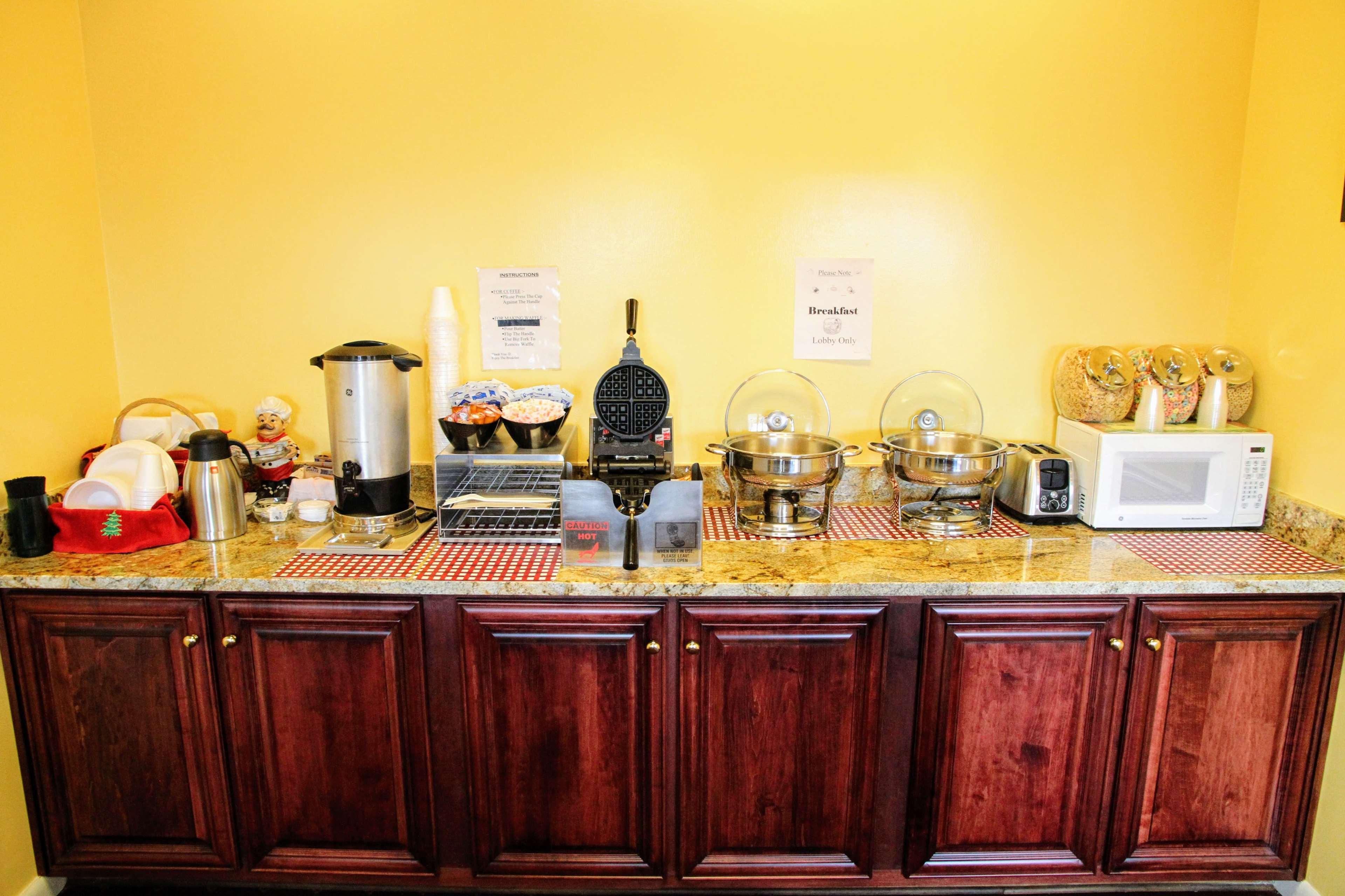 Country Hearth Inn Suites Union City