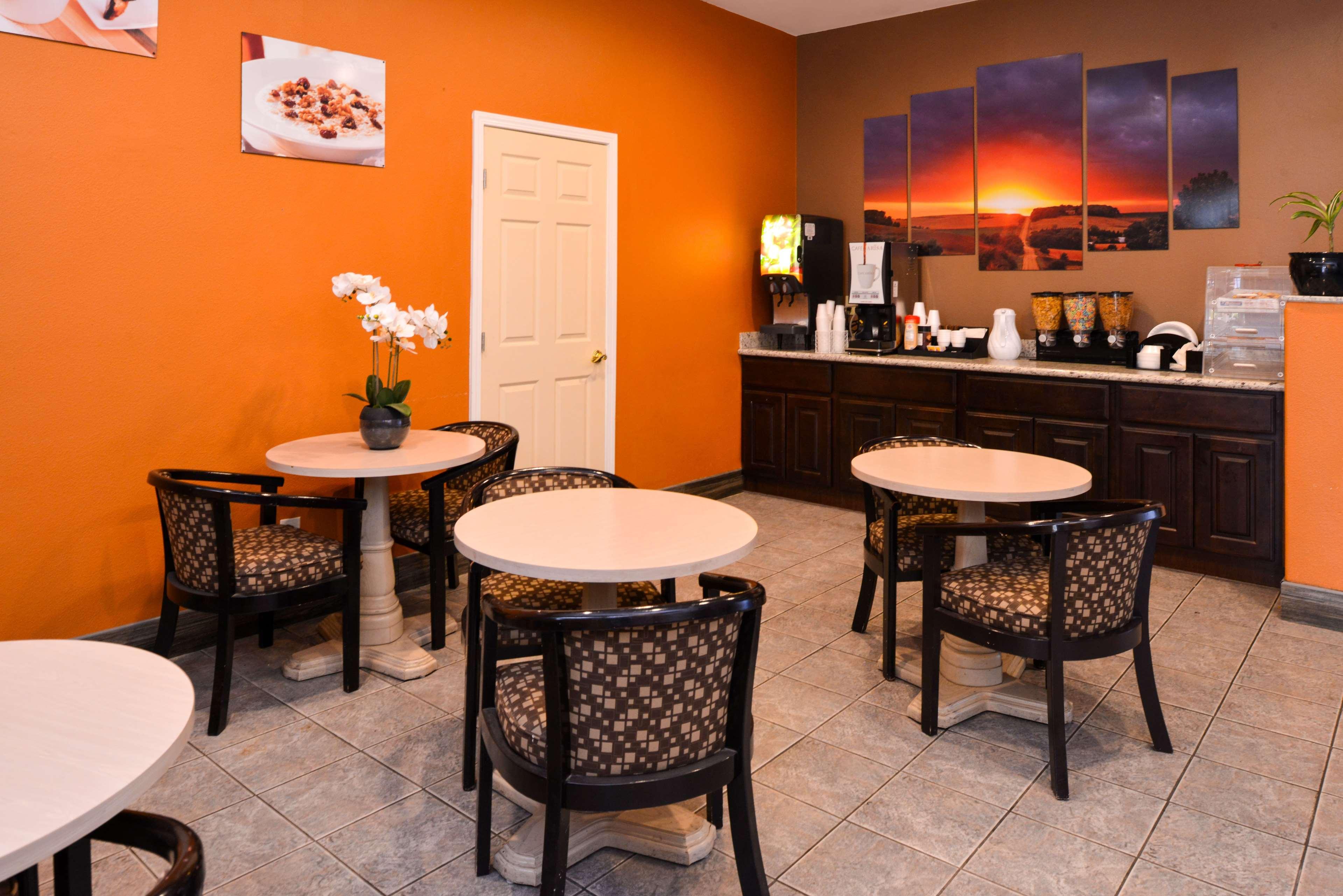 Americas Best Value Inn Suites Madera