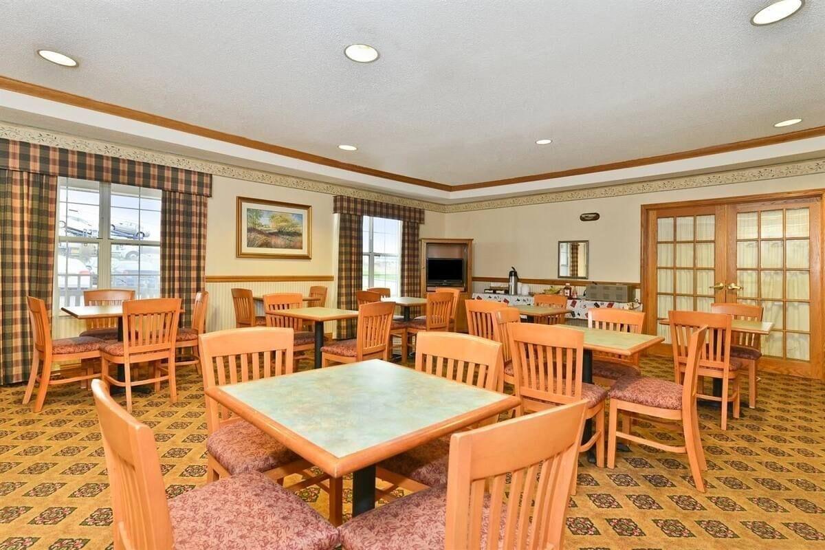 FairBridge Inn & Suites Marion