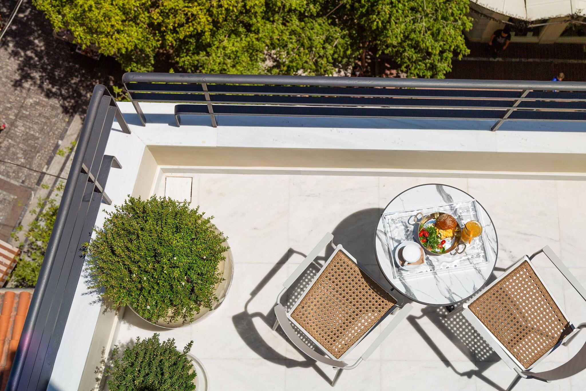 Athenian Foss by null