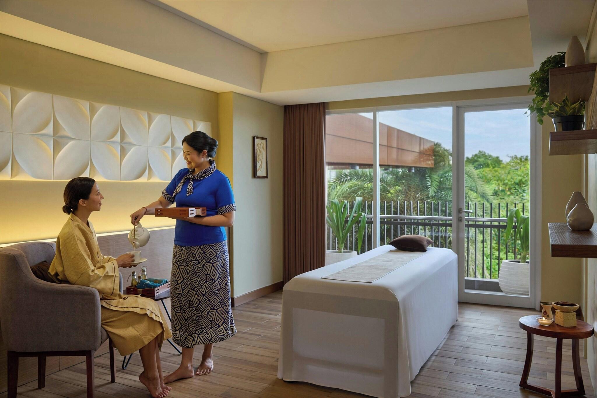 Fairfield By Marriott Bali Kuta Sunset Road
