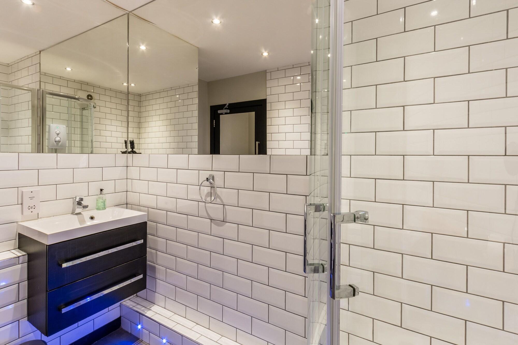 CODE The Loft by null