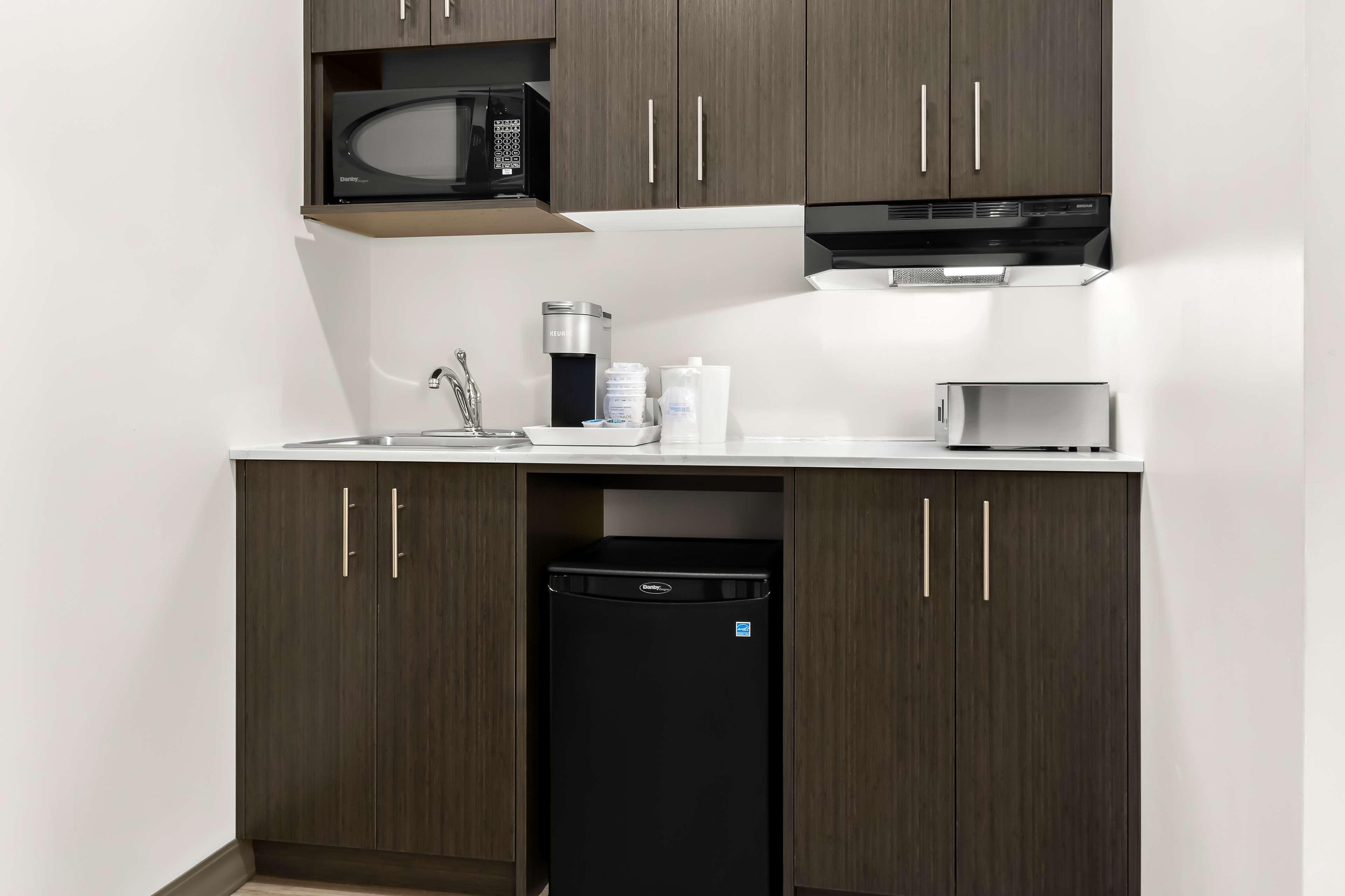 Best Western Plus Morden