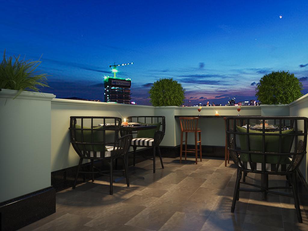 Hanoi La Selva Central Hotel