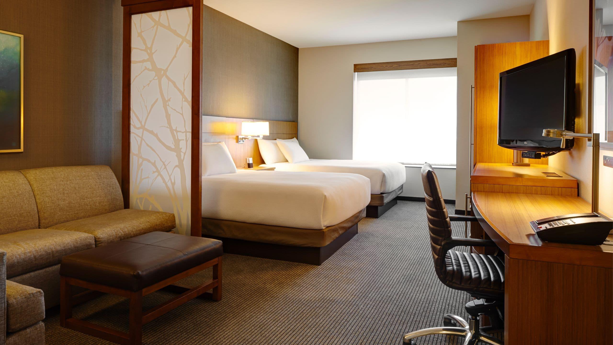 Hyatt Place Toronto/Mississauga Centre Room Type - Queen Sofabed