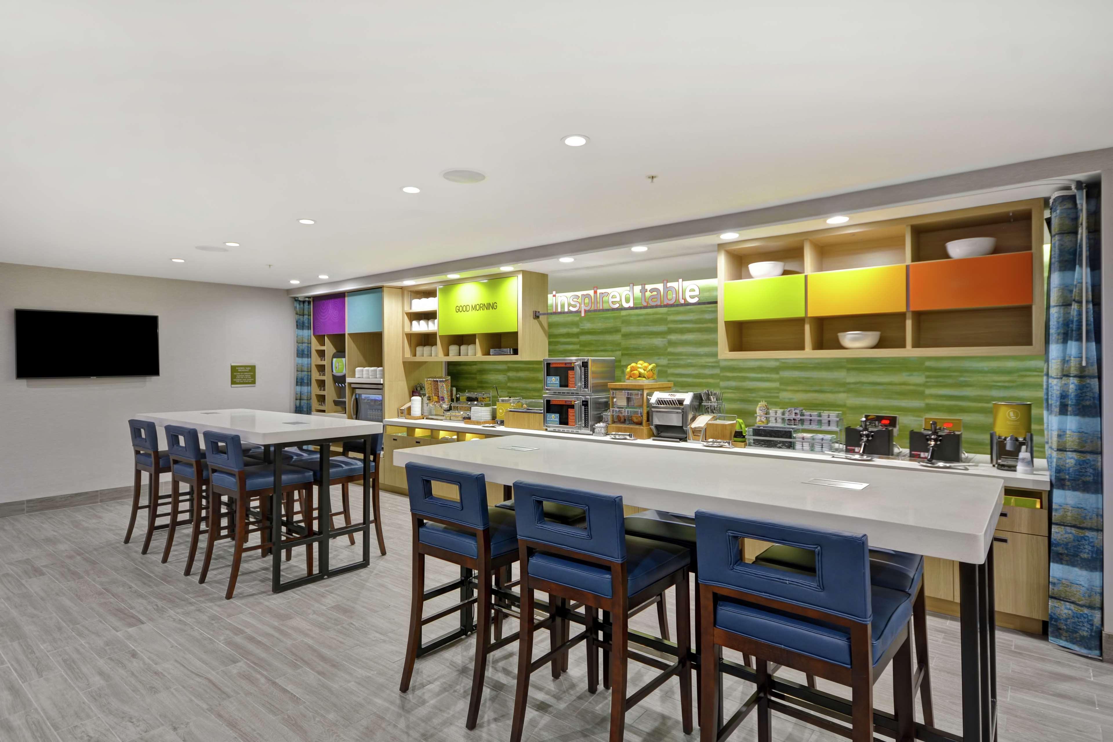 Home2 Suites By Hilton Grand Rapids North
