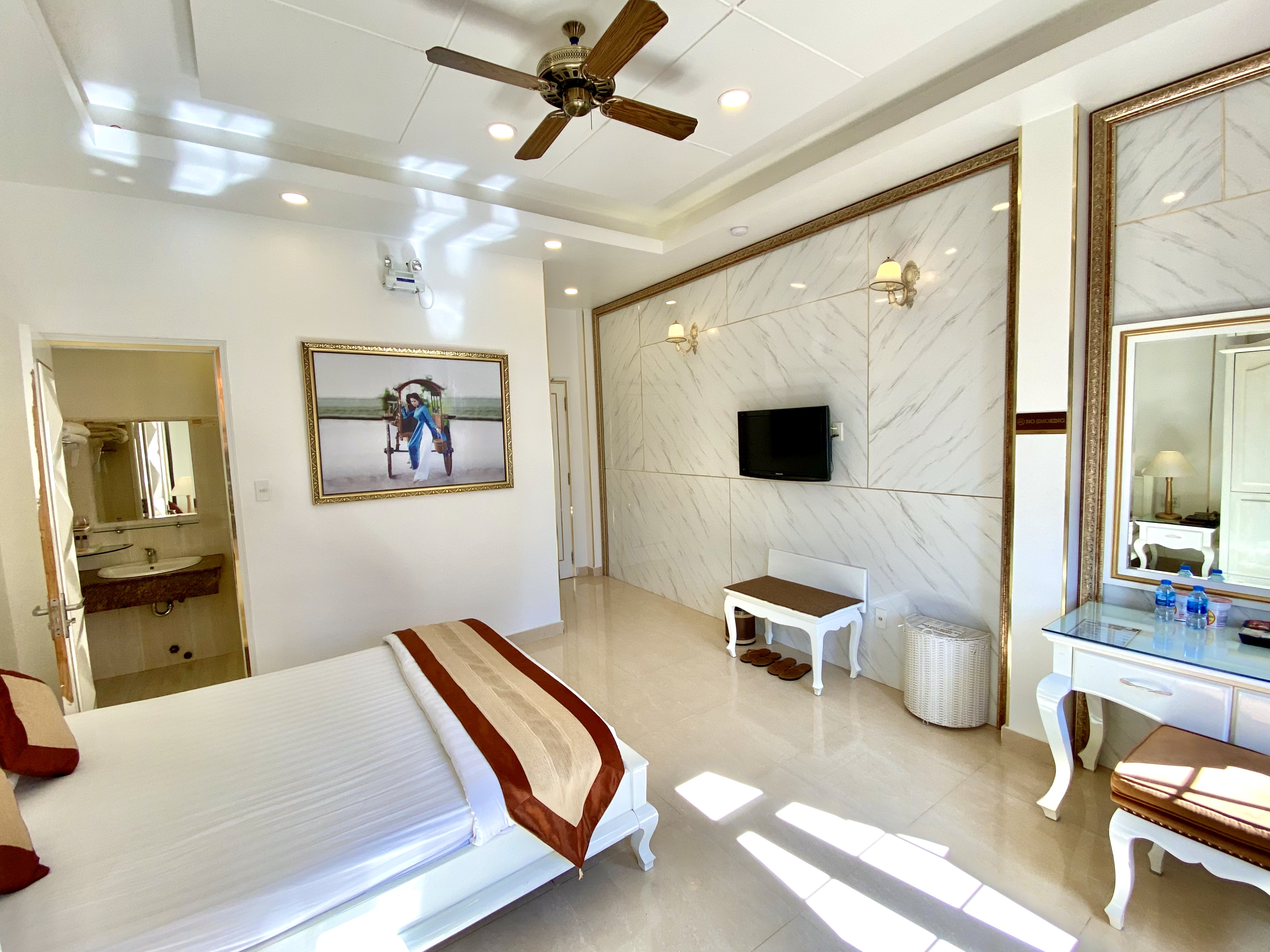 Tulip Hotel 1