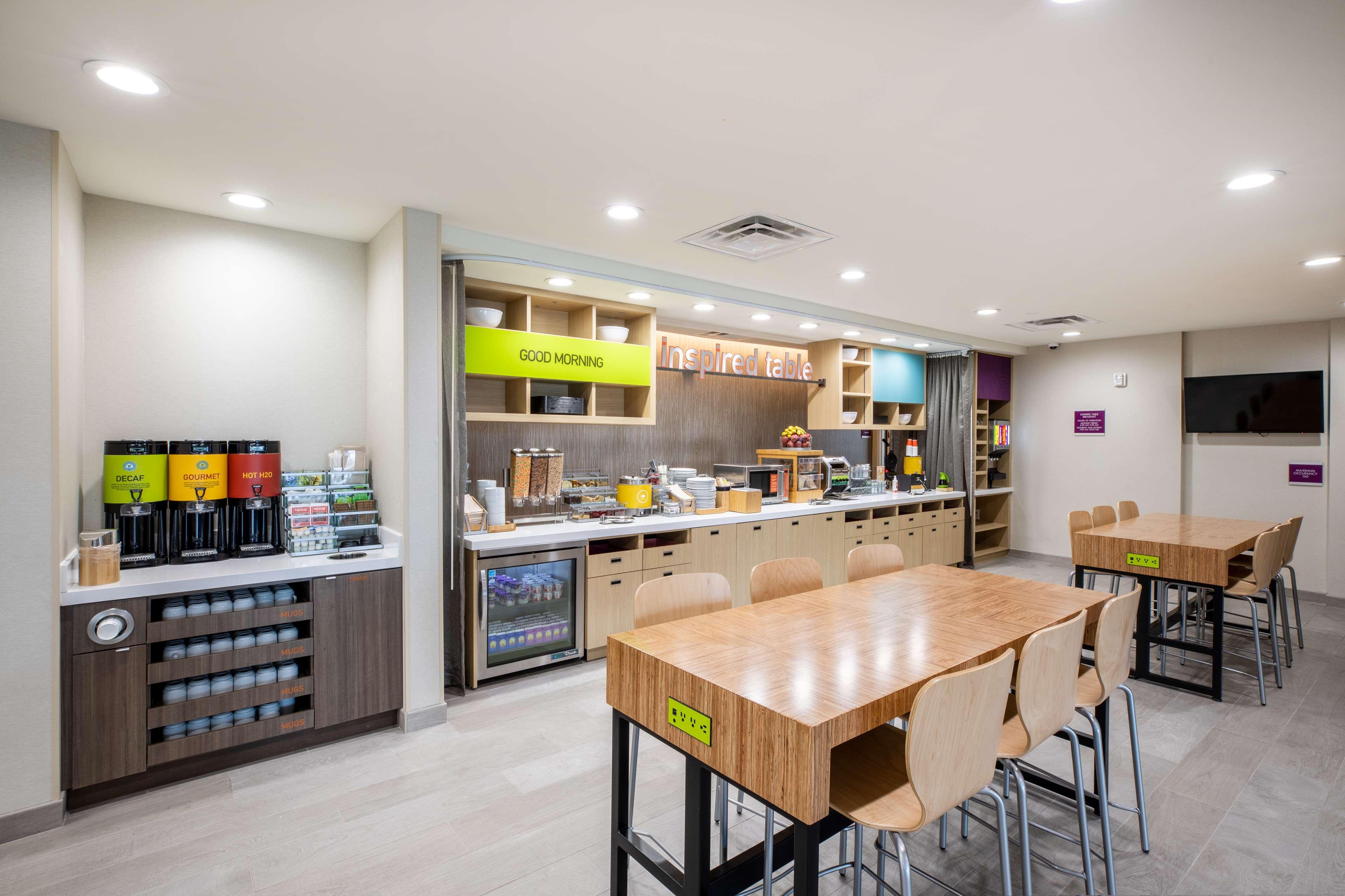 Home2 Suites Houston Iah Airport Beltway 8