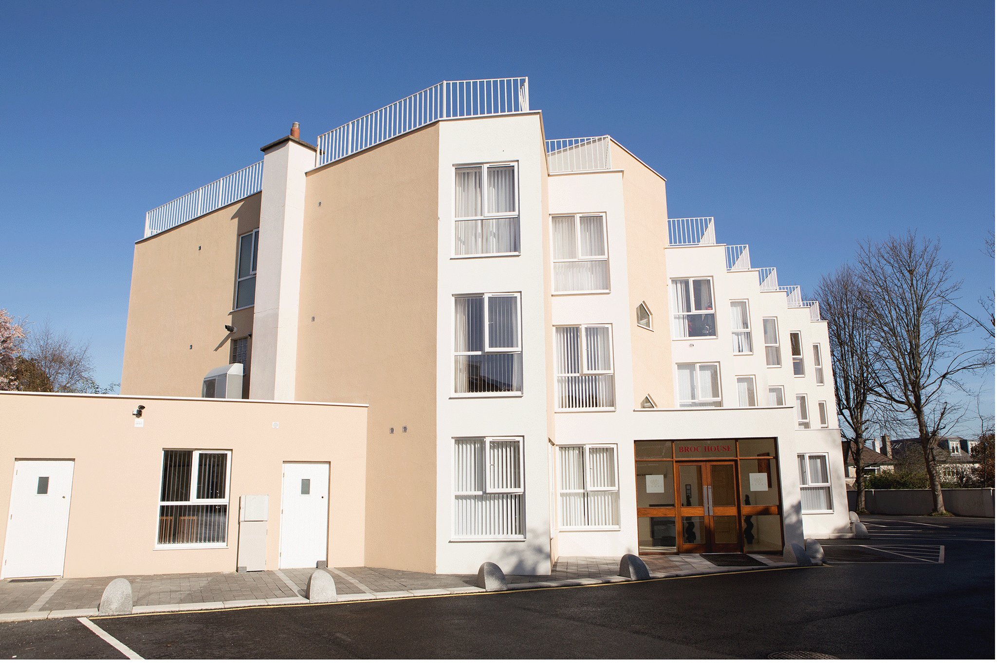 Broc House Suites
