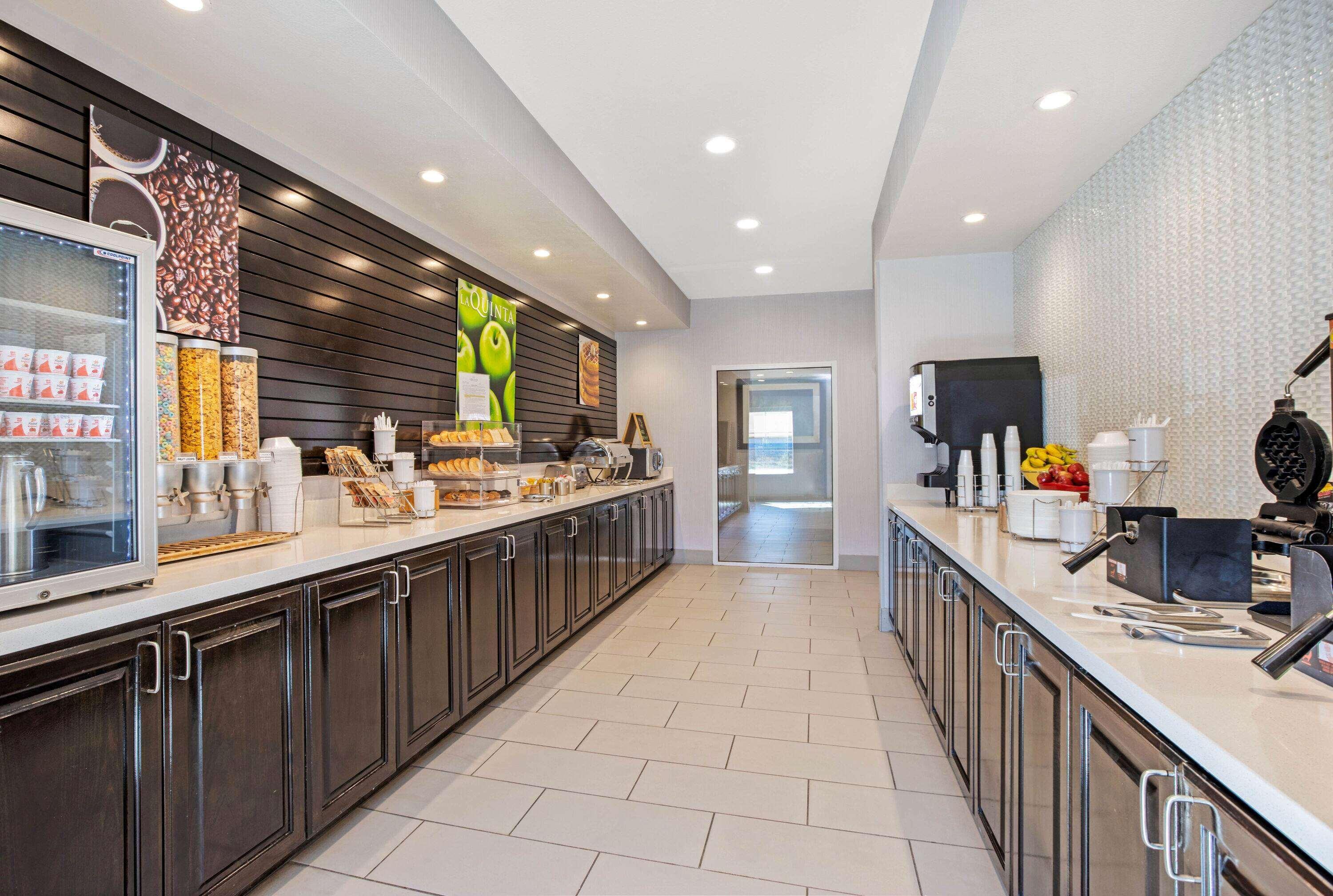 La Quinta Inn & Suites by Wyndham Corpus Christi